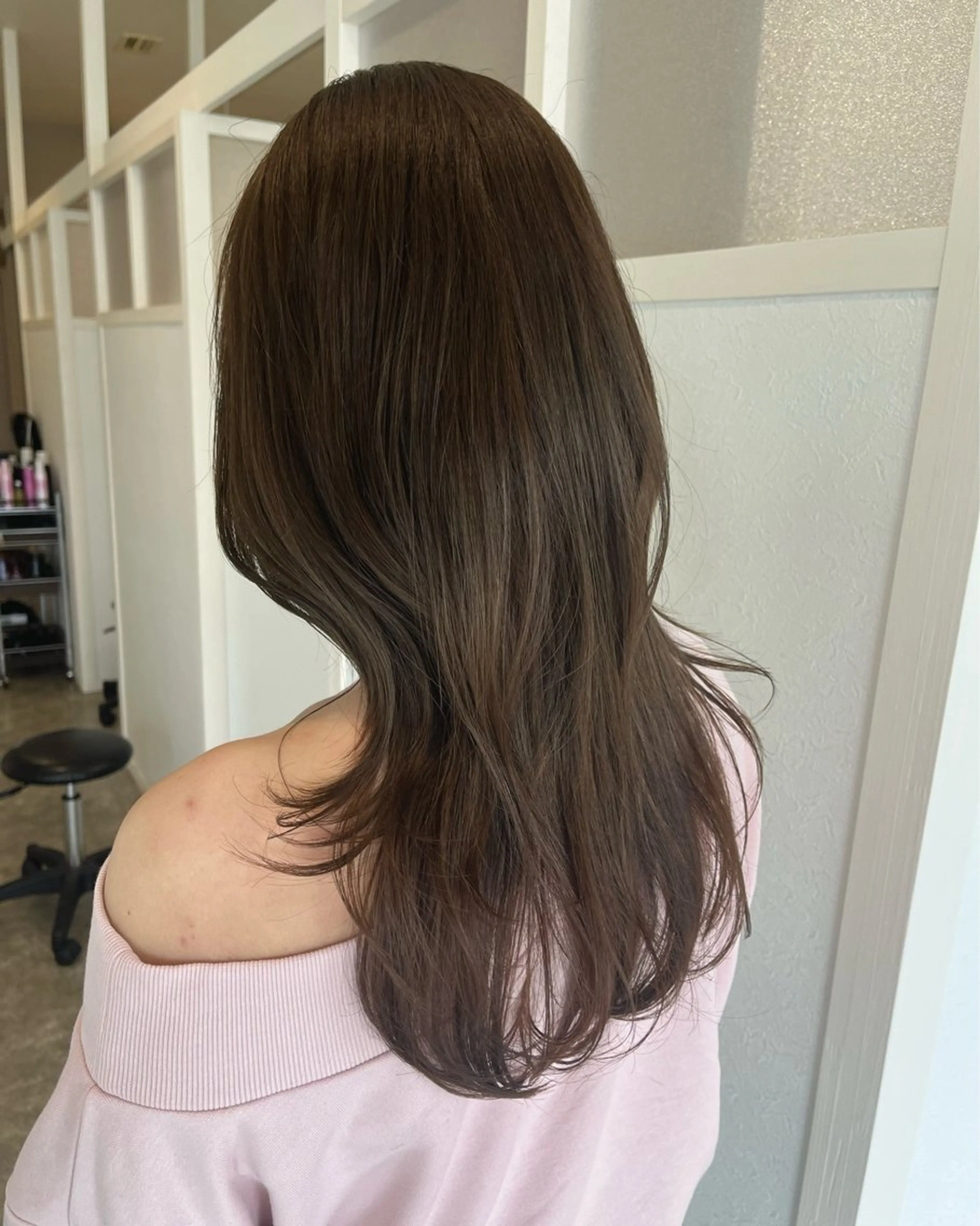 セミロング カラー ブリーチ 透明感カラー ブリーチなしカラー オリーブカラー カット ヘアカラー 堀越 エリのヘアスタイル