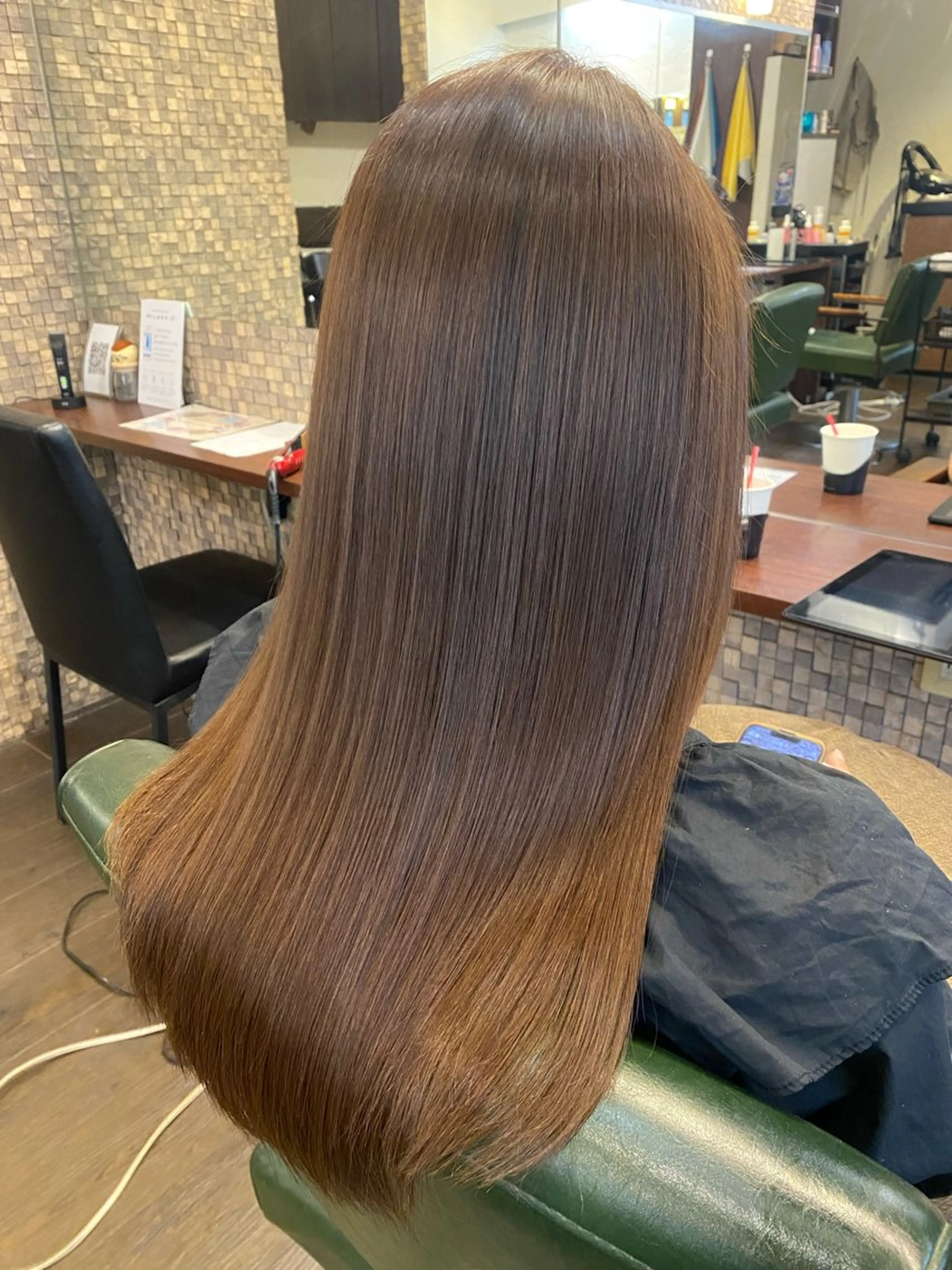 ミディアム カラー くせ毛 髪質改善 縮毛矯正 代官山/恵比寿所属・髪質改善/縮毛矯正 専門 代官山/恵比寿のヘアスタイル