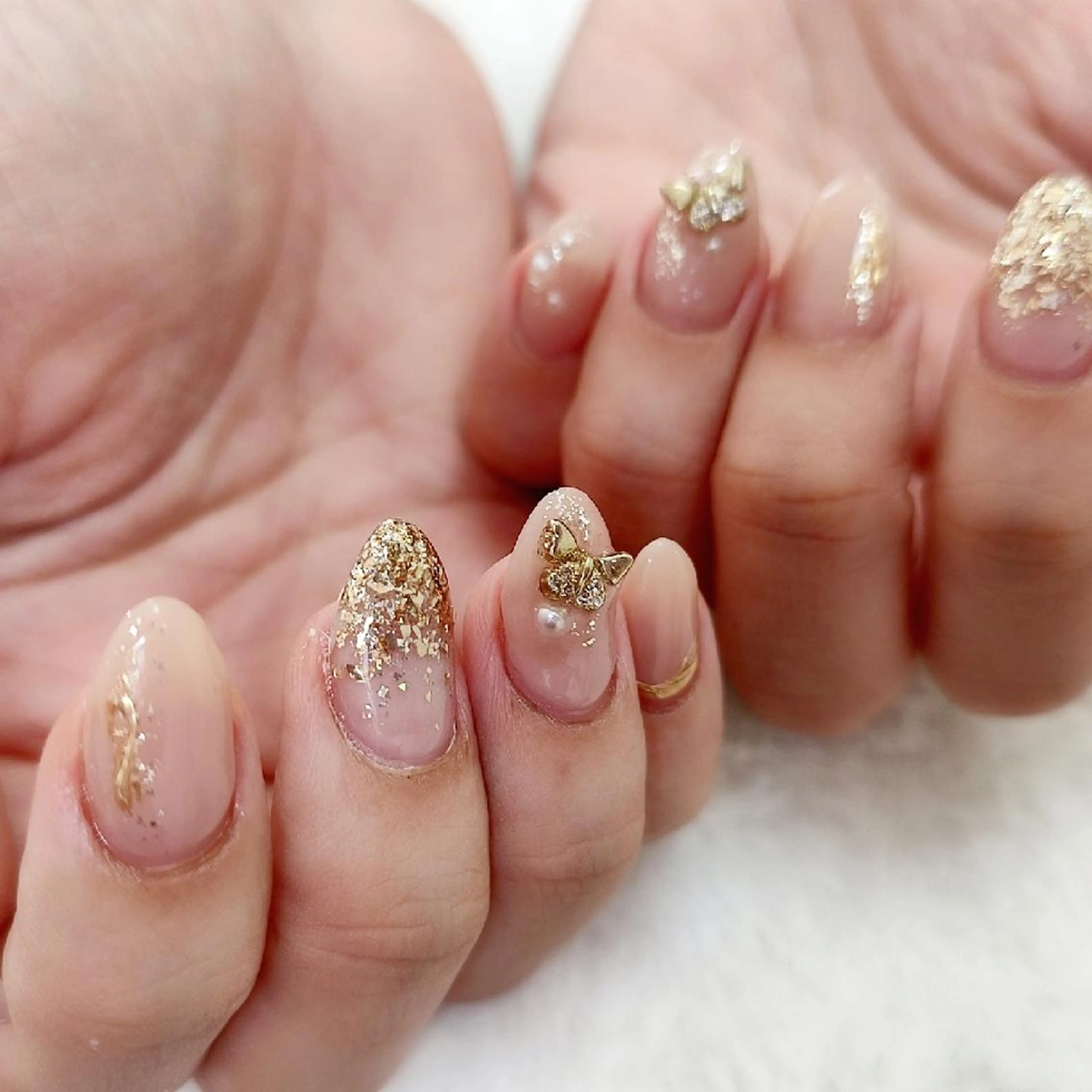 ネイル ハンドネイル RUNWAY 　　の眉毛・アイブロウイメージ