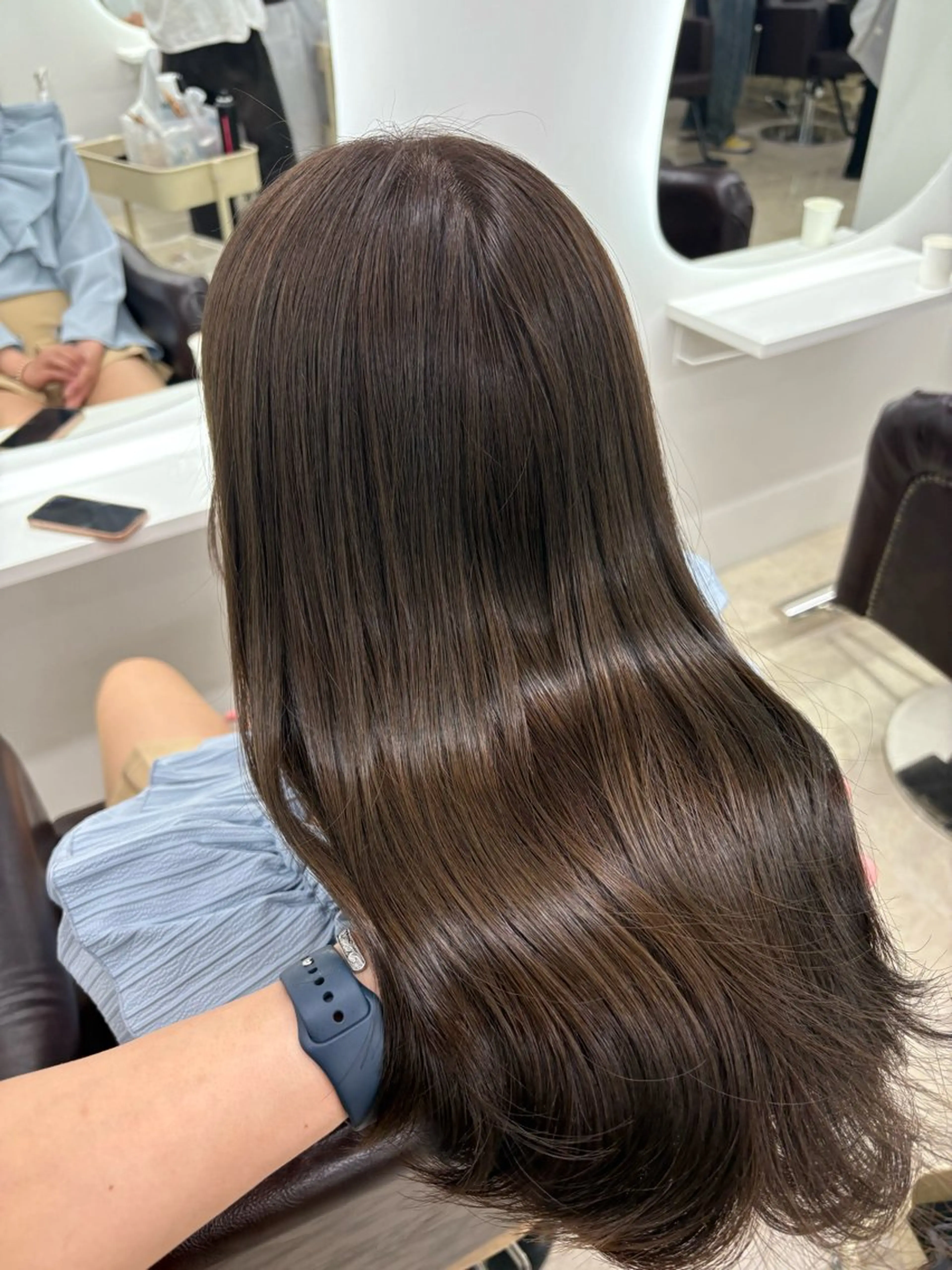 ロング カラー カット ヘアカラー トリートメント ヘアセット 新宿/韓国ヘア/ 髪質改善ストレートのヘアスタイル