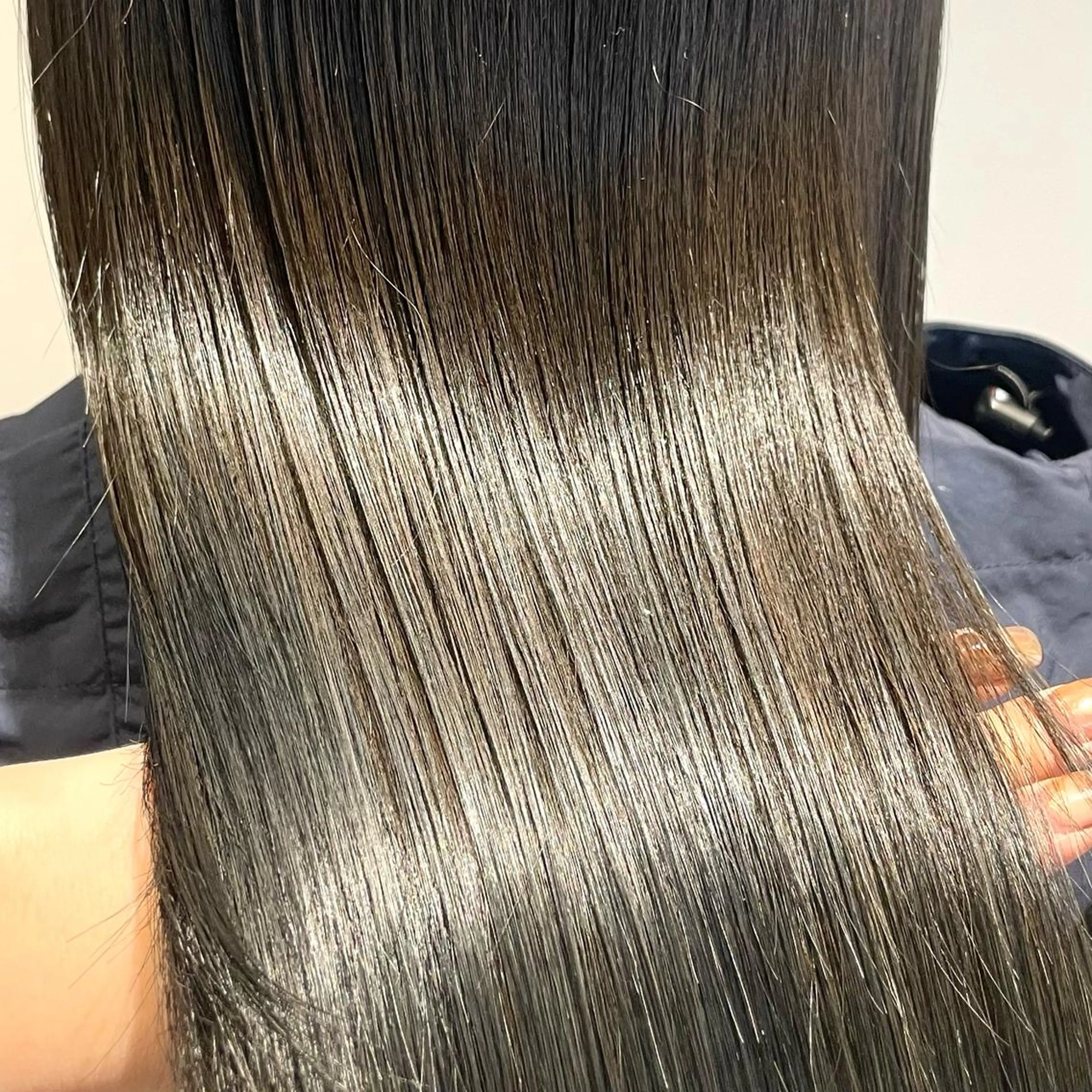 ロング カラー 酸性ストレート・ メンズ  三原 楊子のヘアスタイル