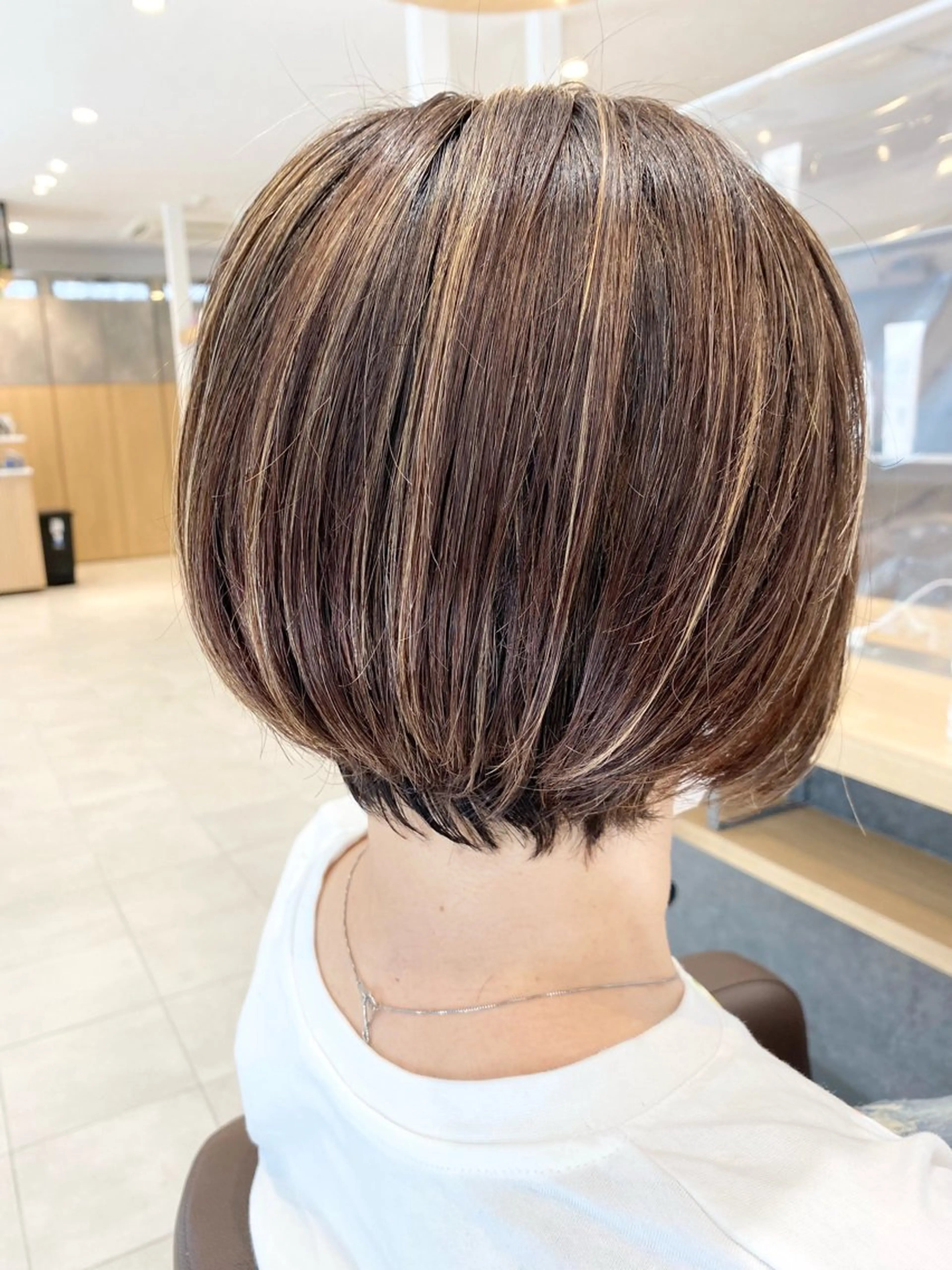 ショート カラー 透明感カラー ハイライトカラー 顔周りカット ハイライト 小顔カット カット ヘアカラー 縮毛矯正 トリートメント 💎ハイライトカラー /髪質改善カラー💎のヘアスタイル