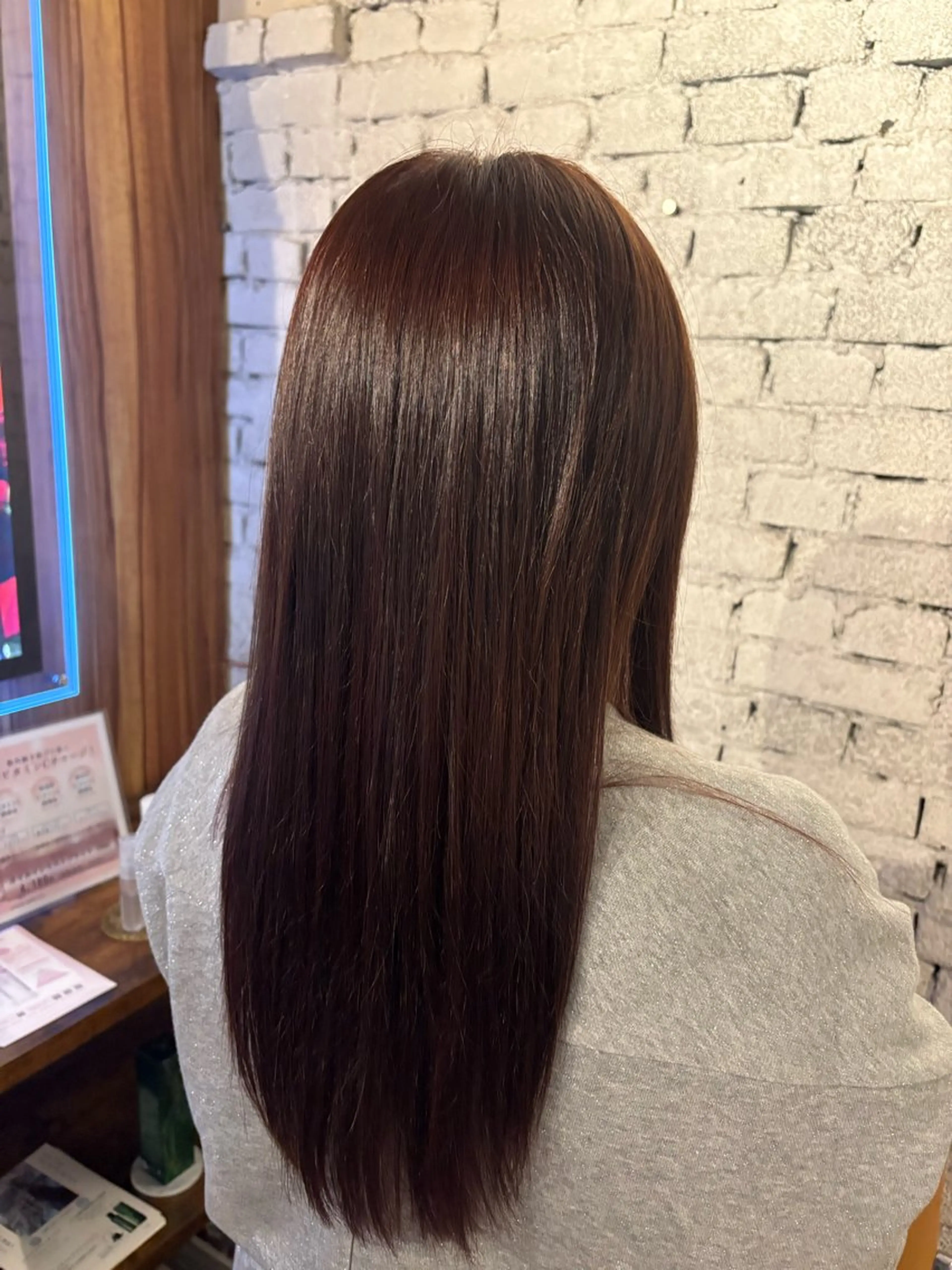 カラー 中和 暖菜のヘアスタイル