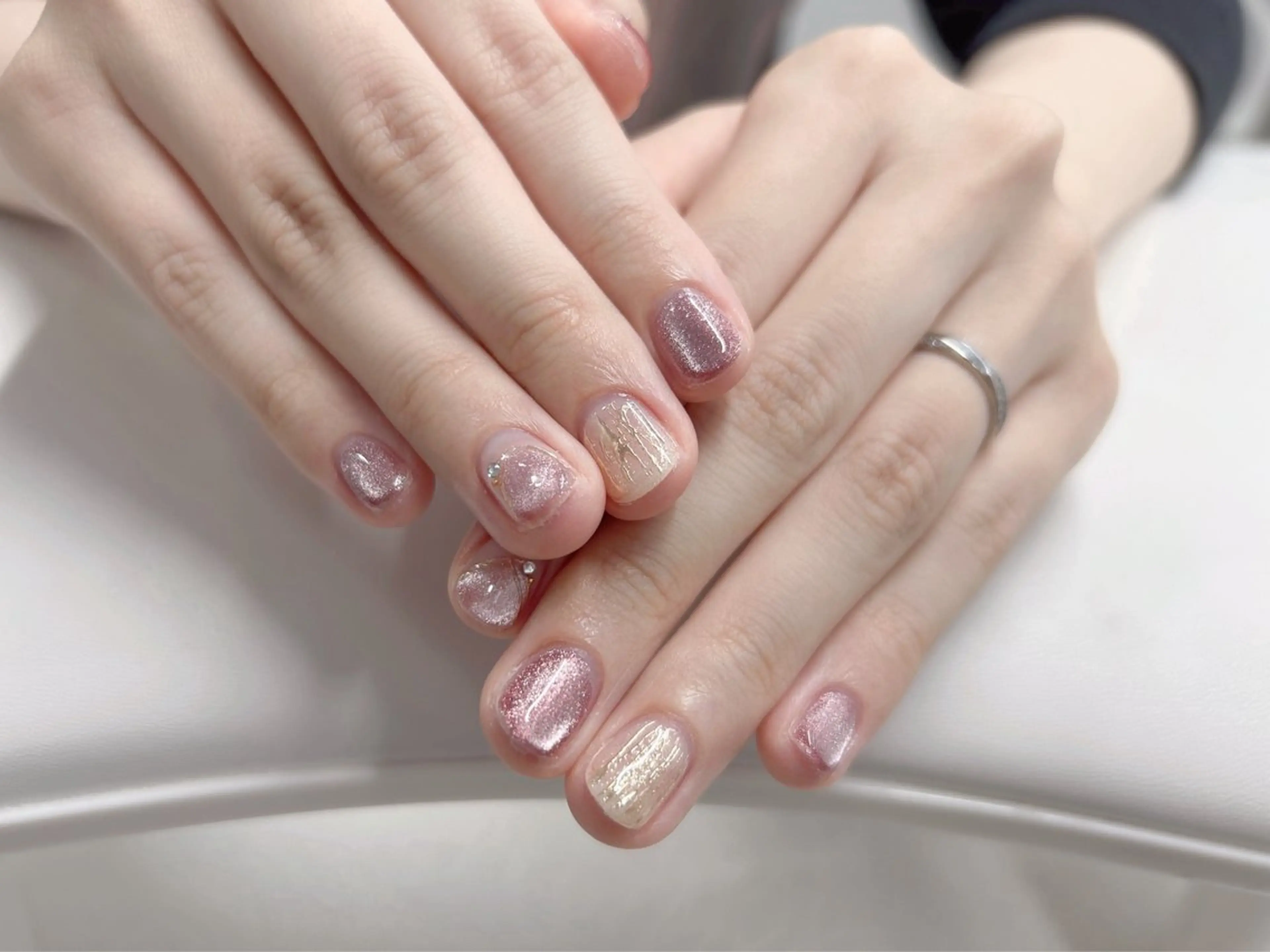 ネイル アートネイル 桜ネイル キラキラネイル マグネットネイル ミラーネイル ハンドネイル Forca total studio所属・Forca Airaのネイルデザイン