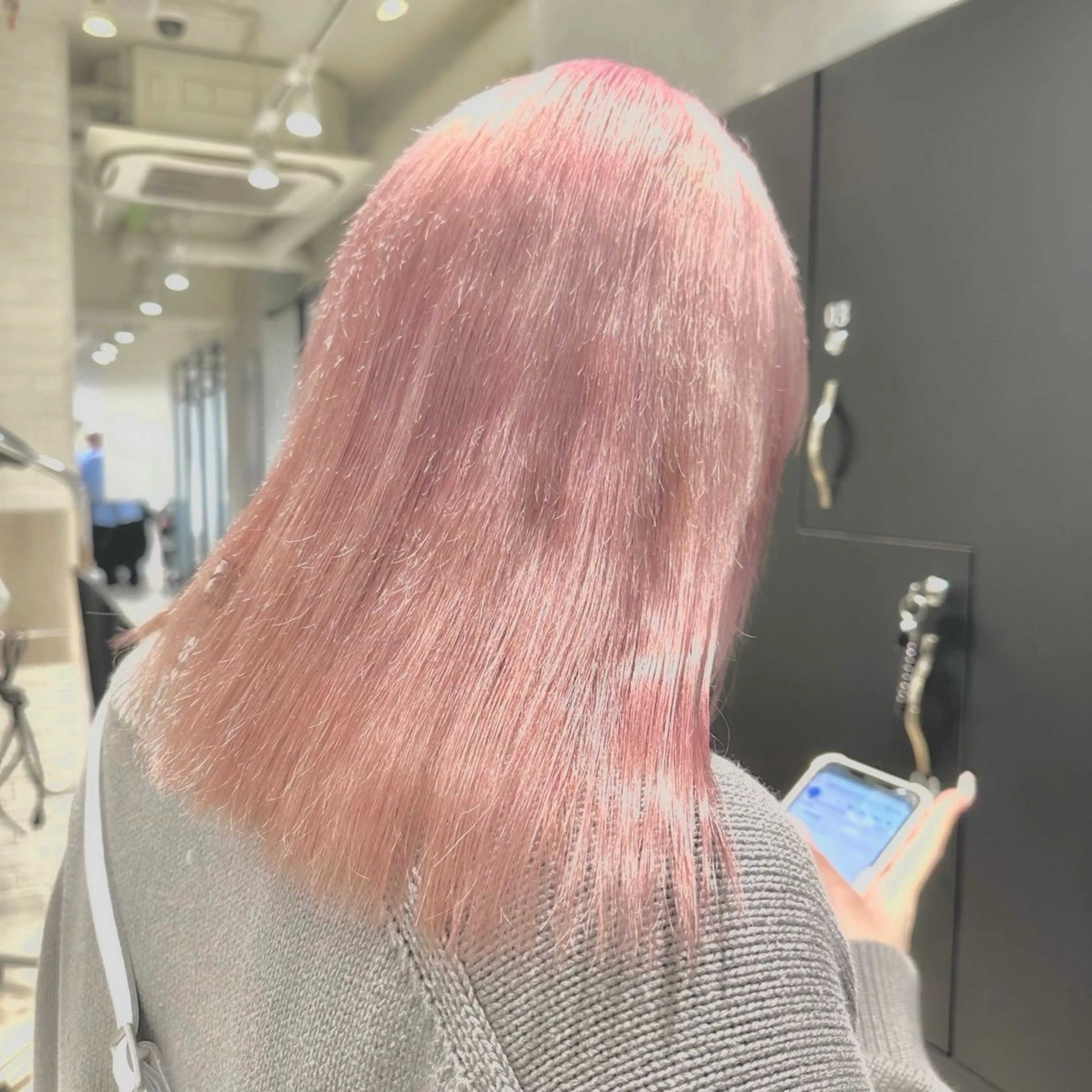 セミロング カラー ヘアカラー ハイトーン･髪質改善 MIOKAのヘアスタイル