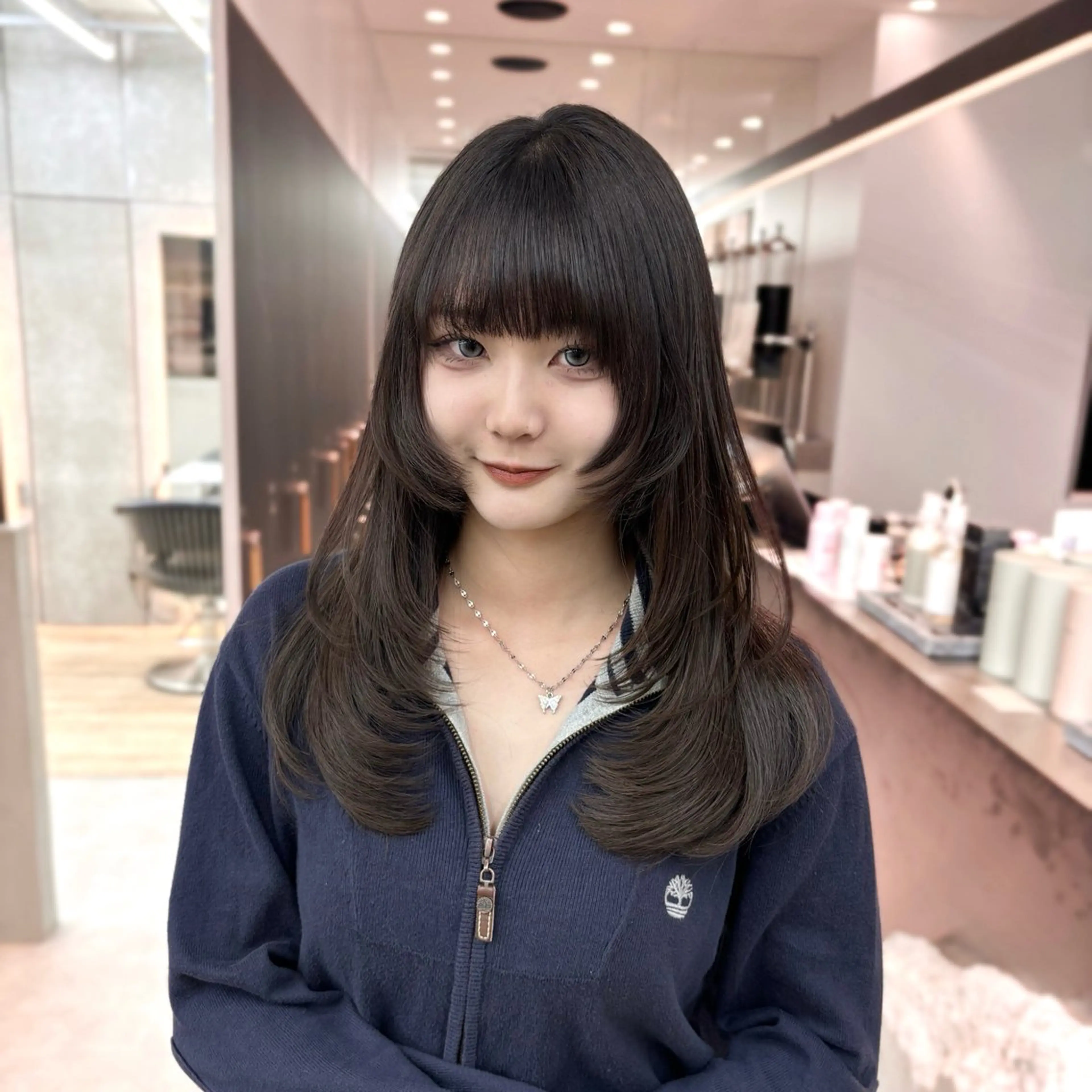 ❣️前髪だけ❣️縮毛矯正＋似合わせカット+保湿トリートメント🫧の写真