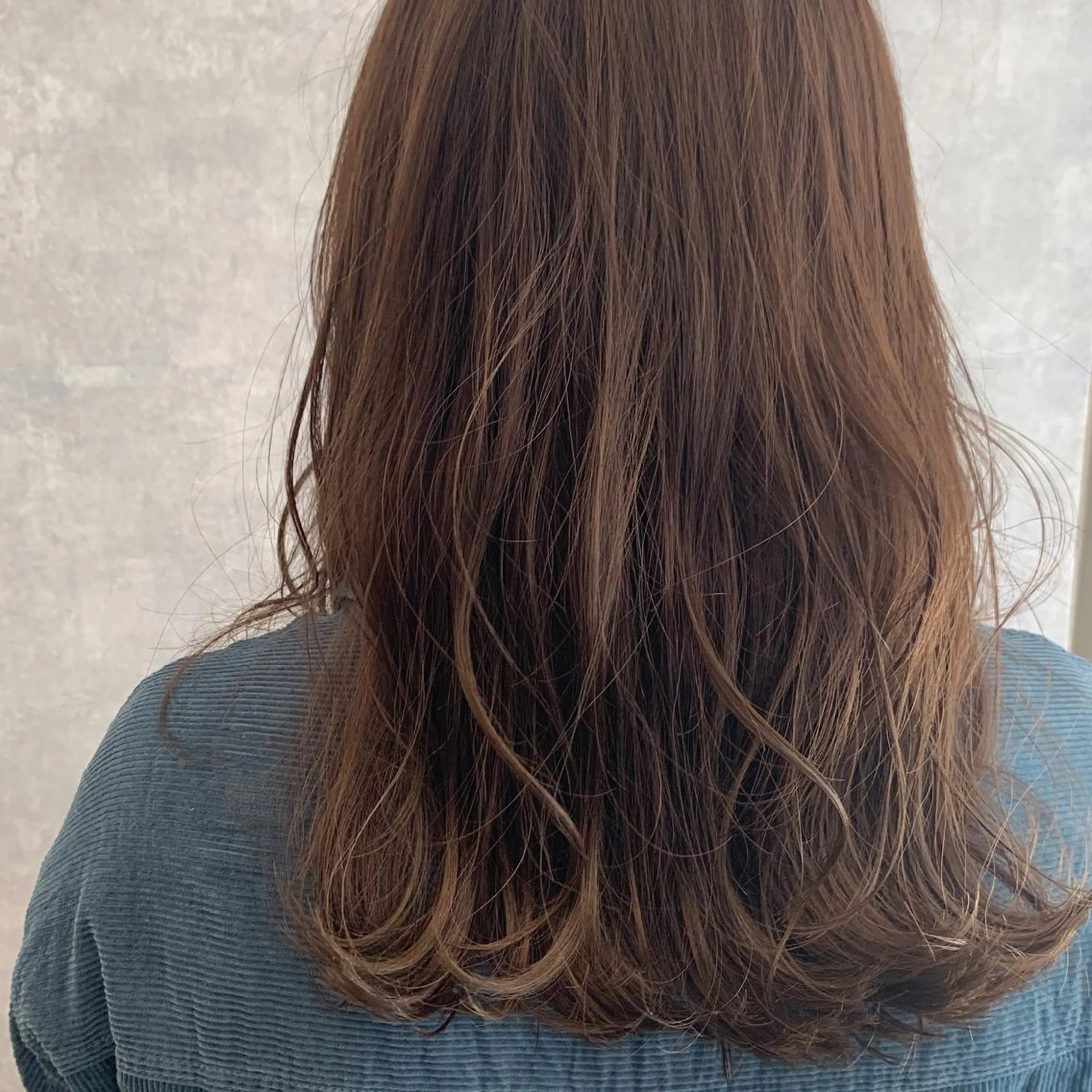 セミロング カラー ベージュカラー darts所属・髪質改善･烏丸💠 KAREN💠のヘアスタイル