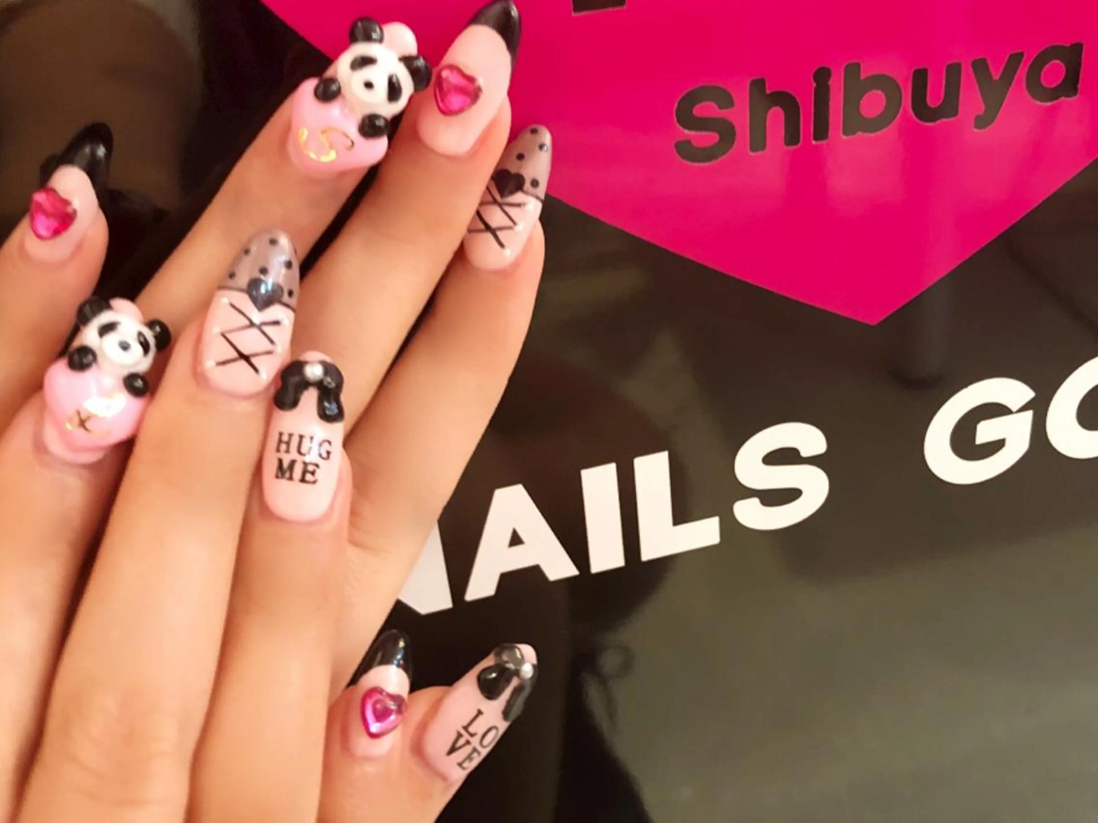 カラー キッズ ネイル マツエク・マツパ ピンクカラー 付け放題 カラーマツエク ゴージャス 結婚式・ブライダル NAILSGOGO shibuyaのネイルデザイン