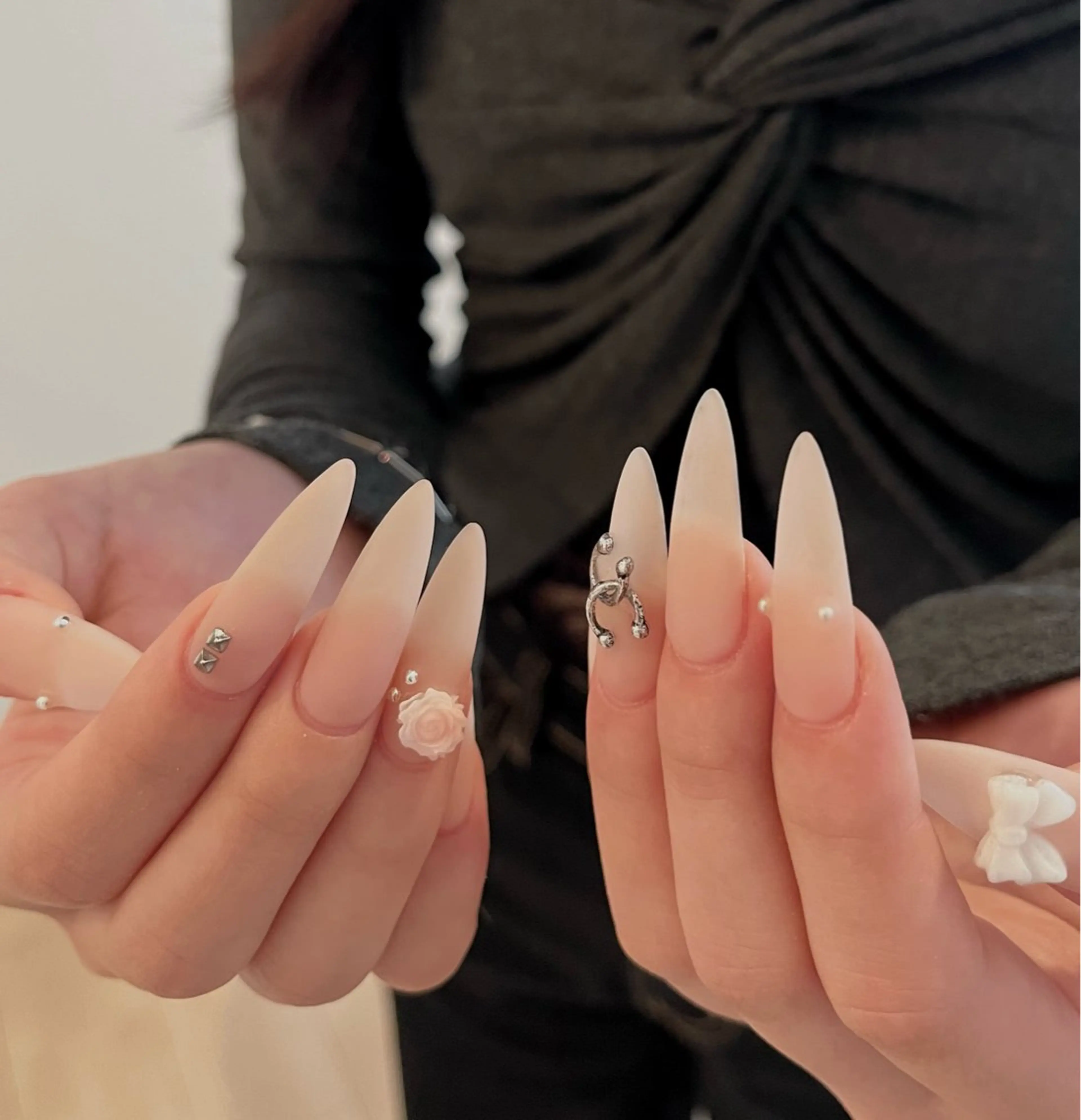 ネイル ハンドネイル 五十嵐 莉奈のネイルデザイン