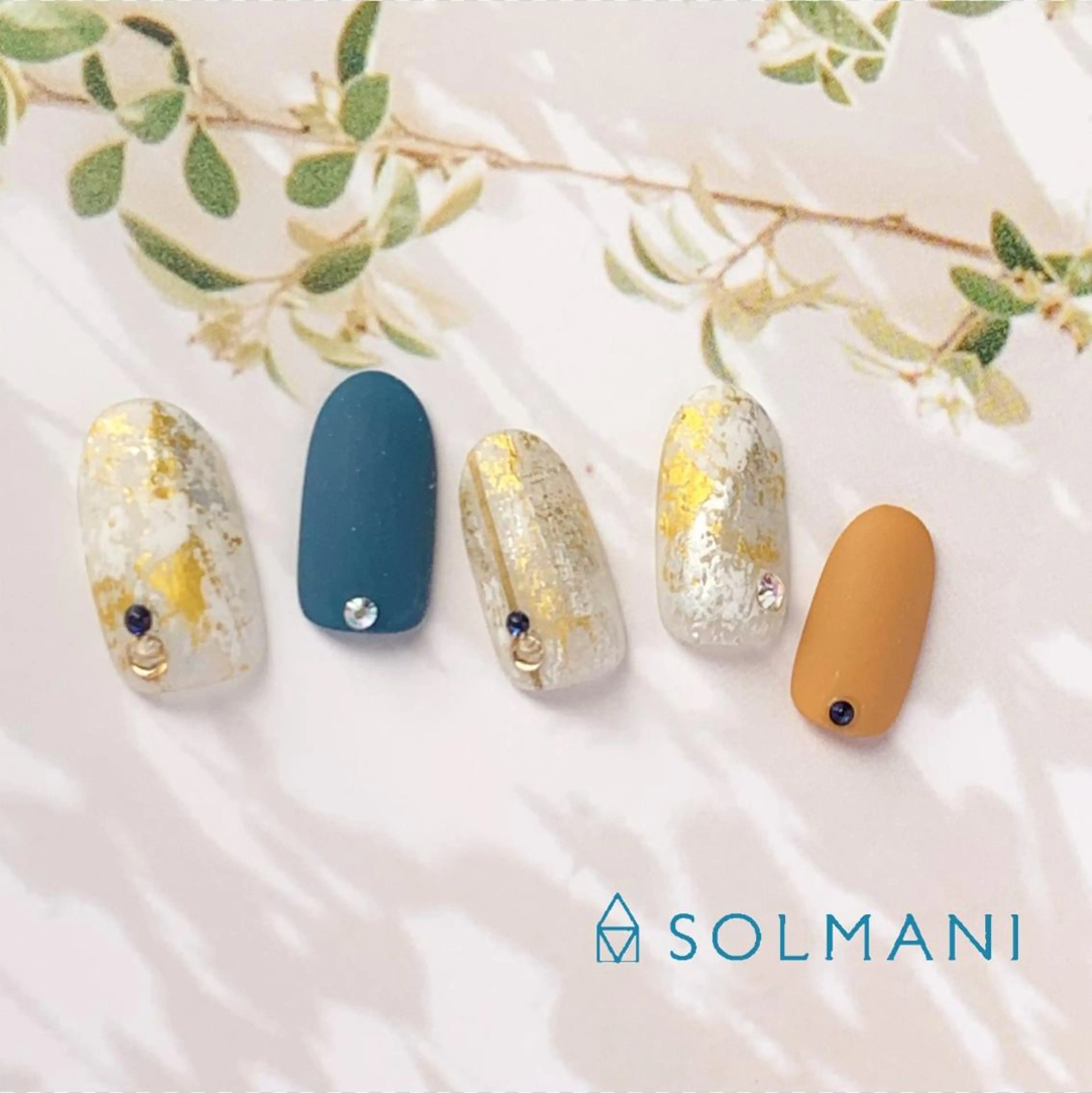 ネイル ニュアンスネイル SOLMANI 予約担当のネイルデザイン