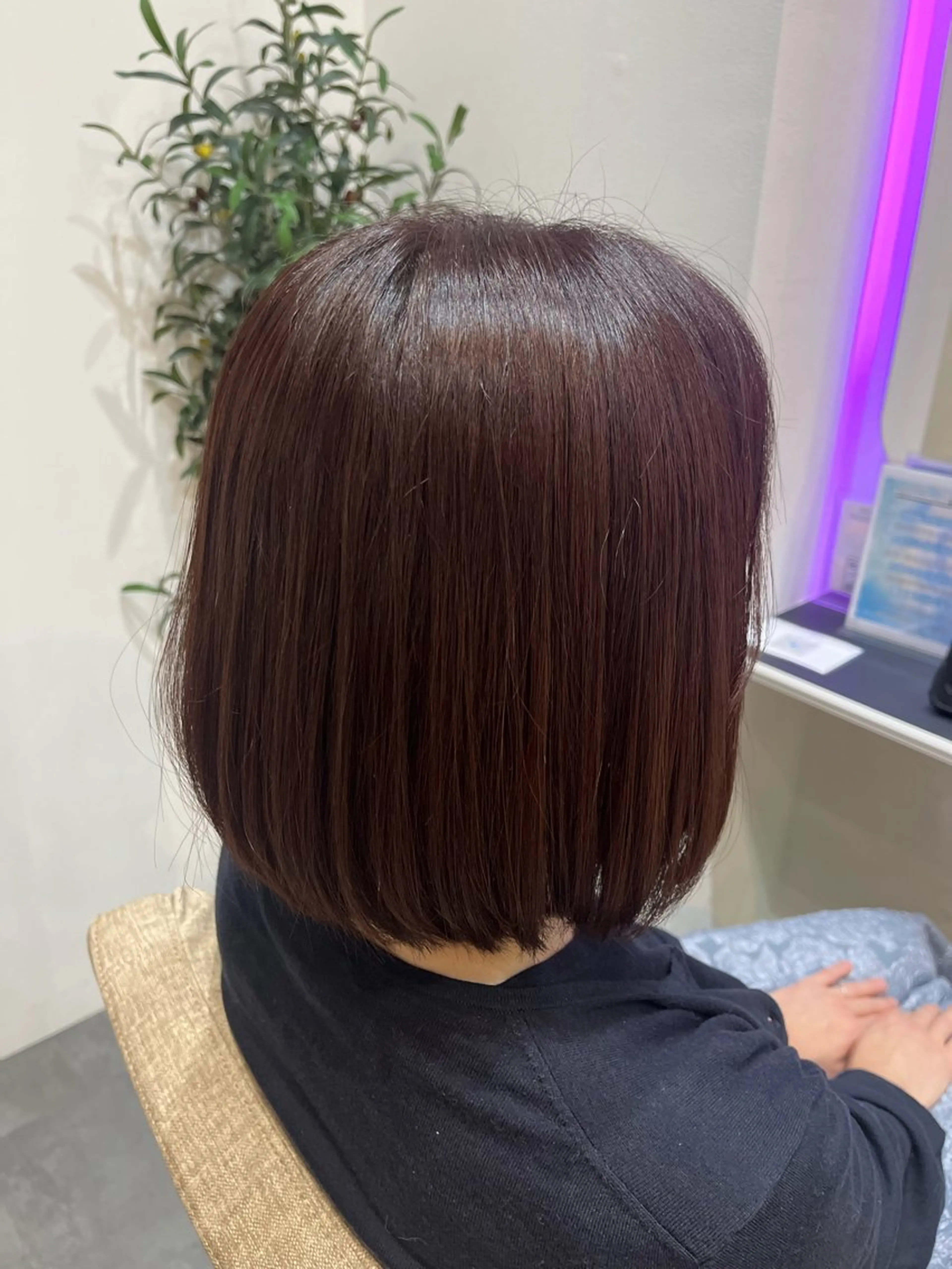 ミディアム カラー 藤田 詩織のヘアスタイル