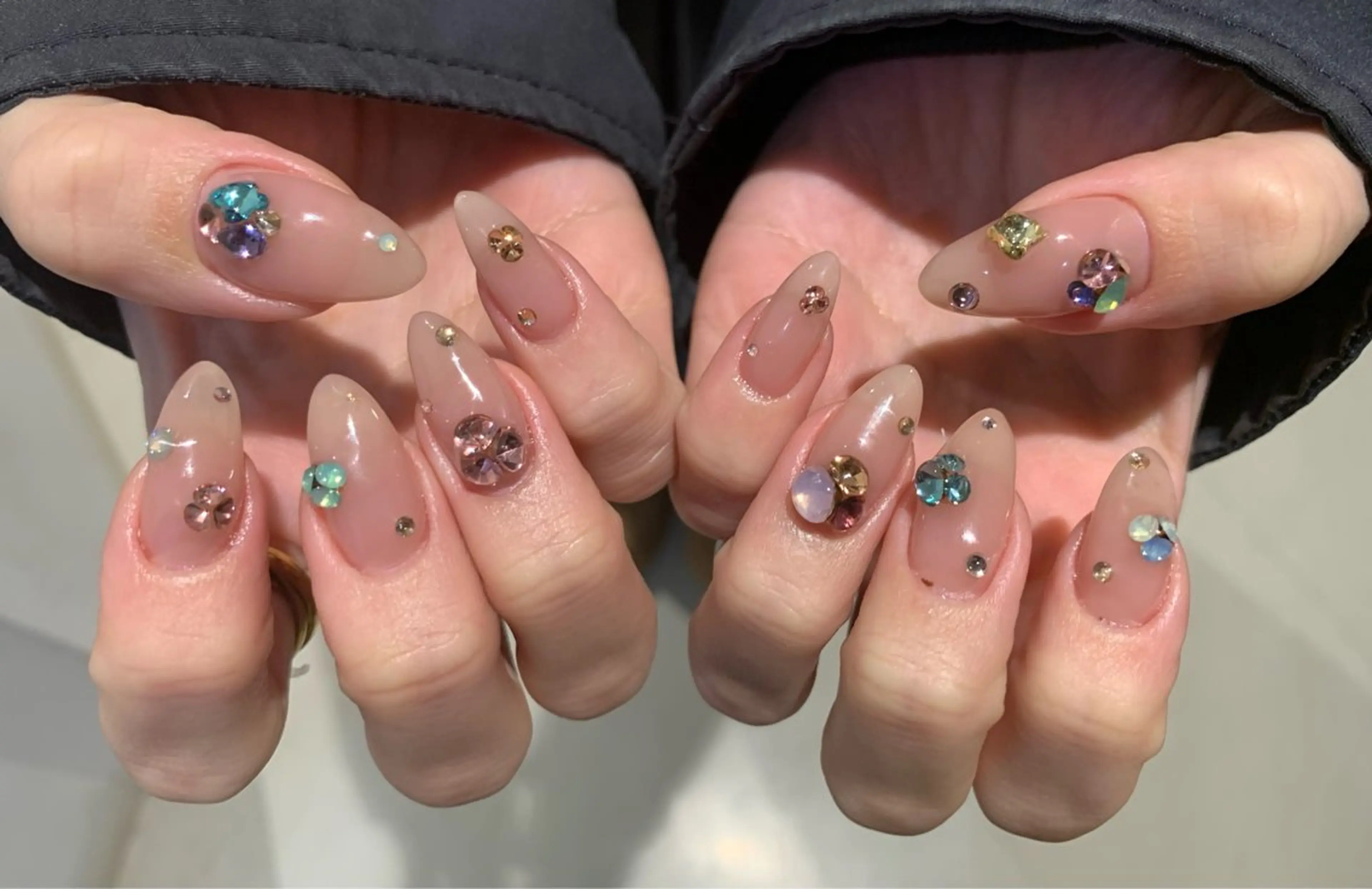 ネイル ゆず秋葉原 Vickyのネイルデザイン