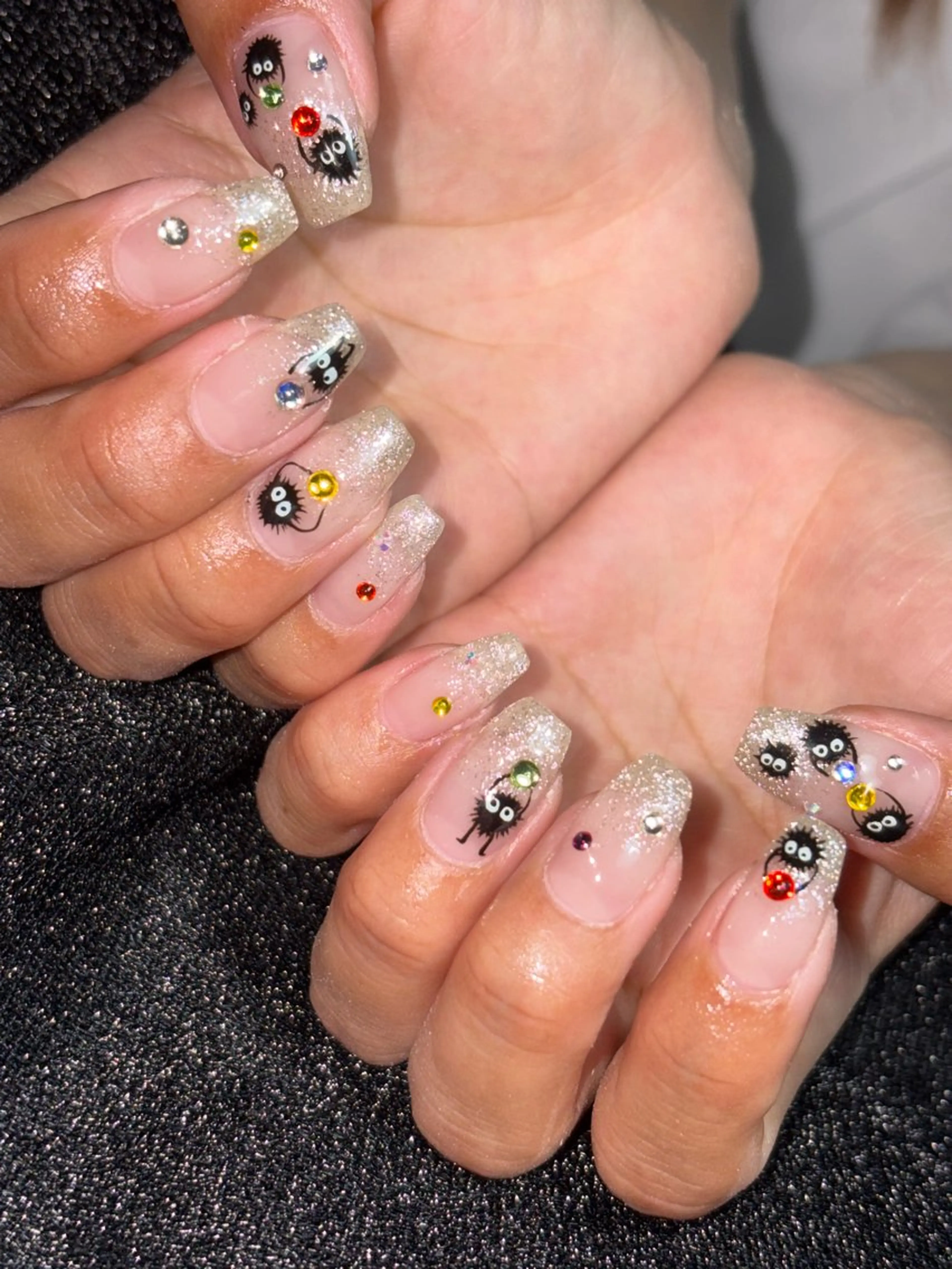 ネイル ハンドネイル フットネイル ✴︎ Delightのネイルデザイン