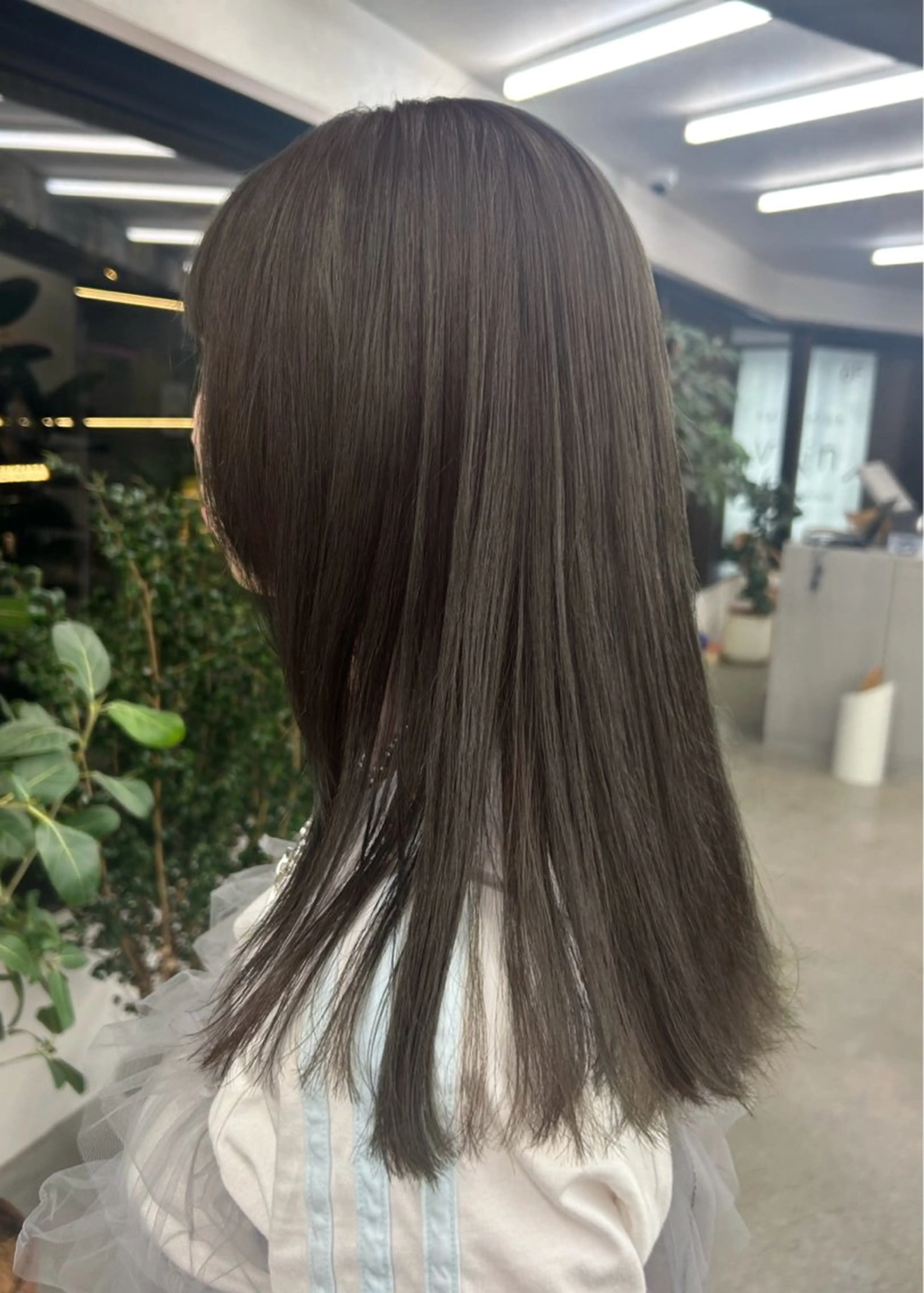 セミロング カラー ヘアカラー オリーブ/ 透明感カラー/れいあのヘアスタイル