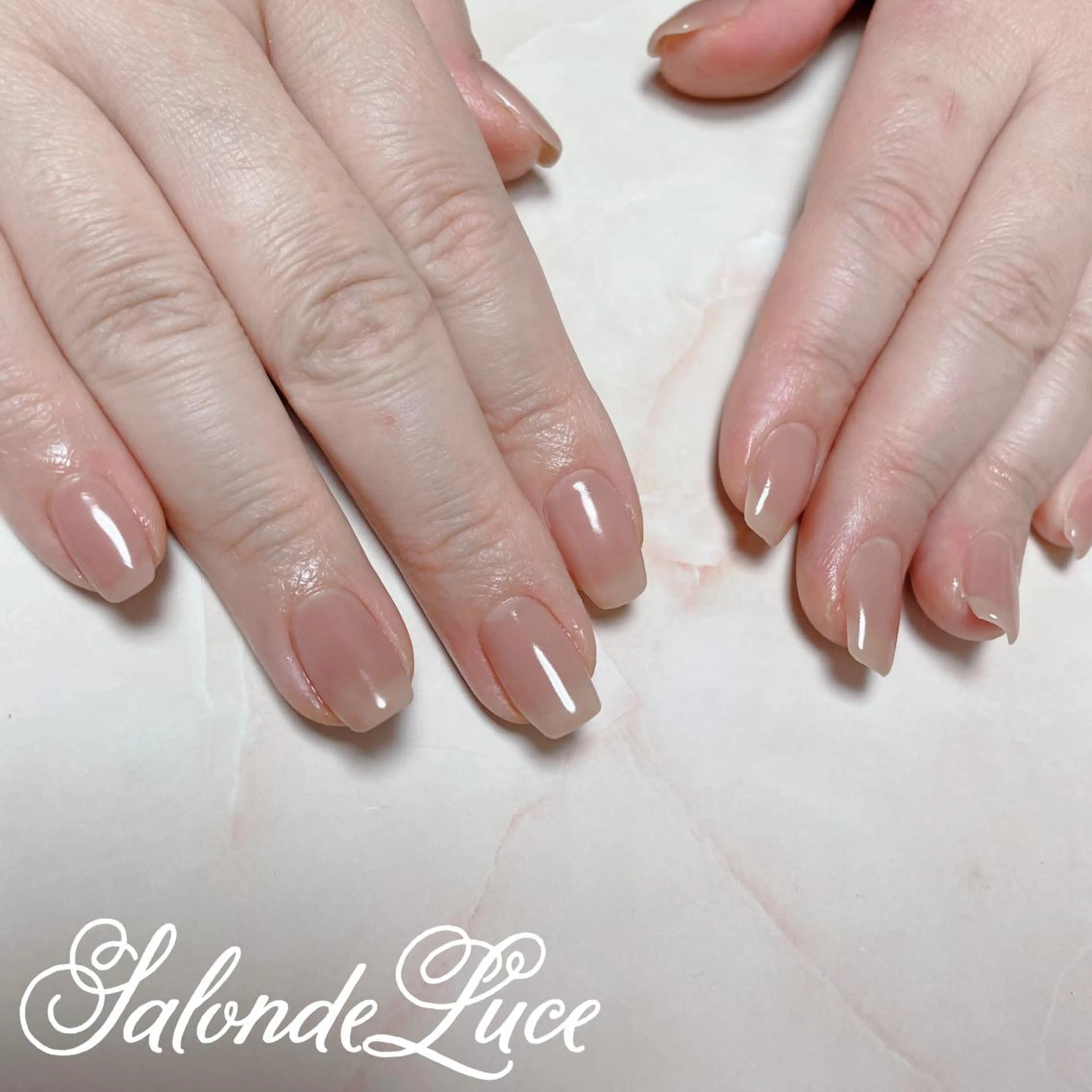 ネイル オフィスネイル ワンカラーネイル ハンドネイル Salon de Luceのネイルデザイン