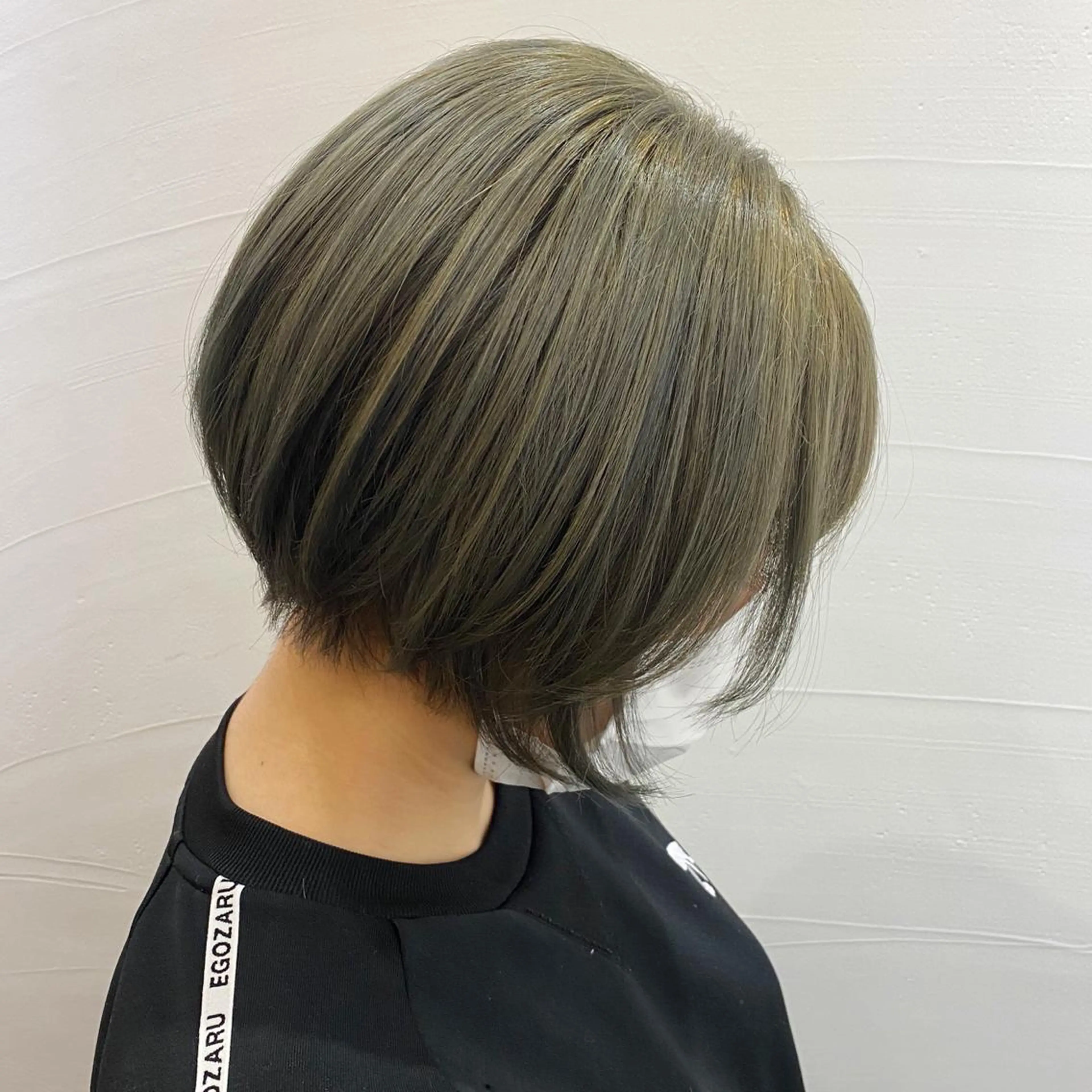 ショート ミストバング ハイライト 髪質改善 韓国風ヘア レイヤーカット ヘアカラー 韓国ヘア特化 💟 ララア 💟のヘアスタイル