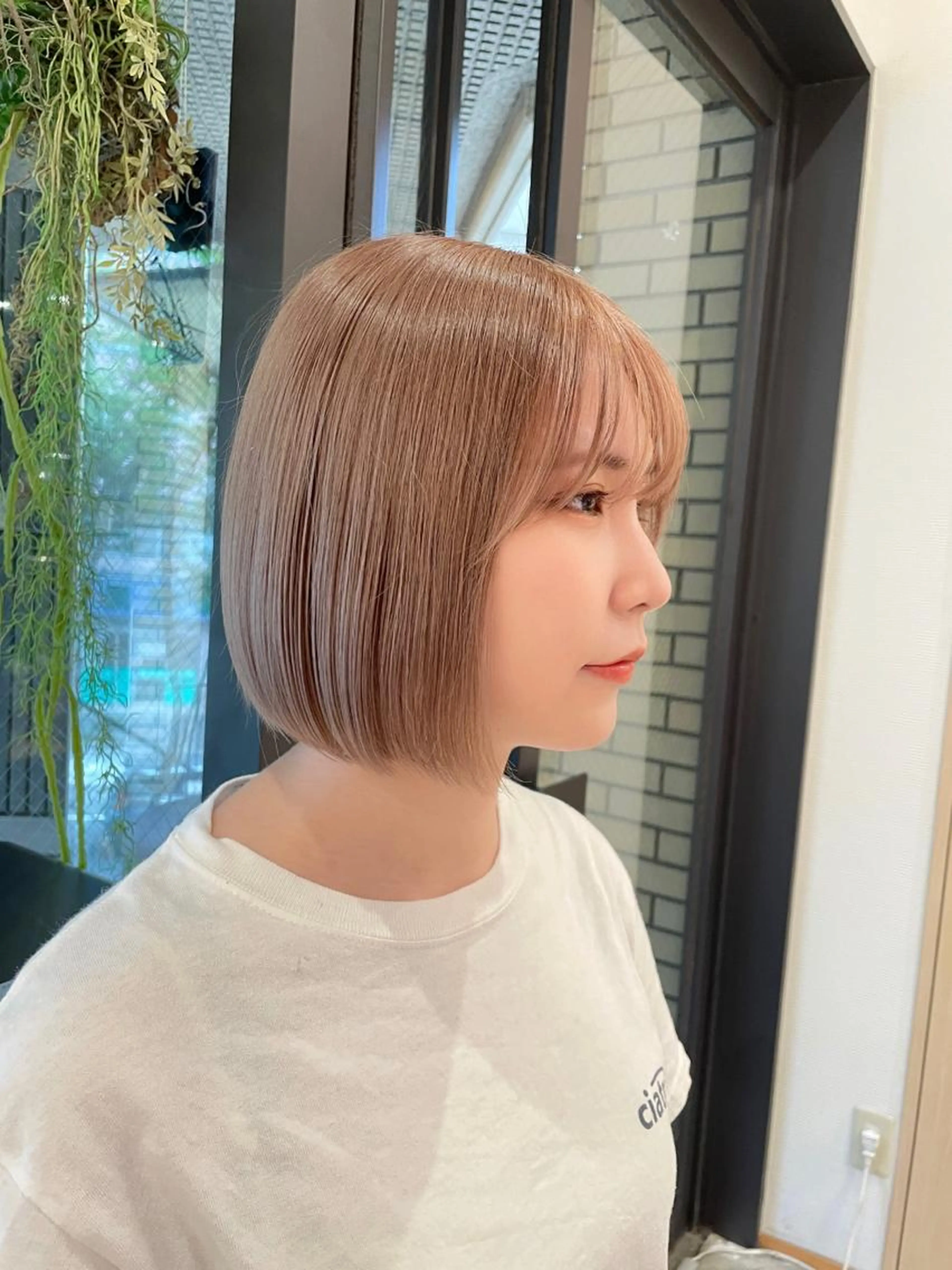 《ブリーチ+カラー＋Mトリートメント》の写真