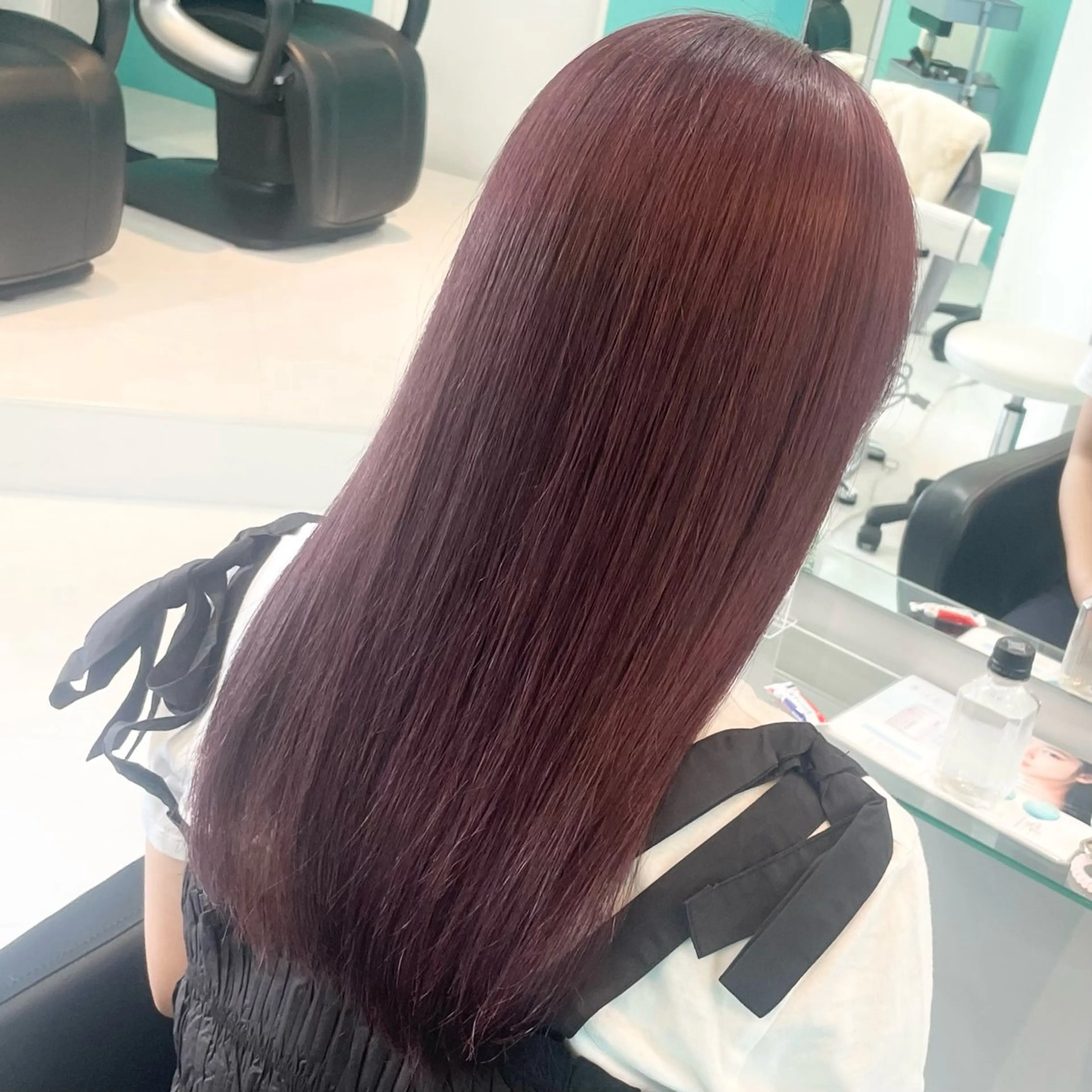 セミロング カラー ピンクカラー Natsuki‎🤍 透明感×艶カラー🫧のヘアスタイル