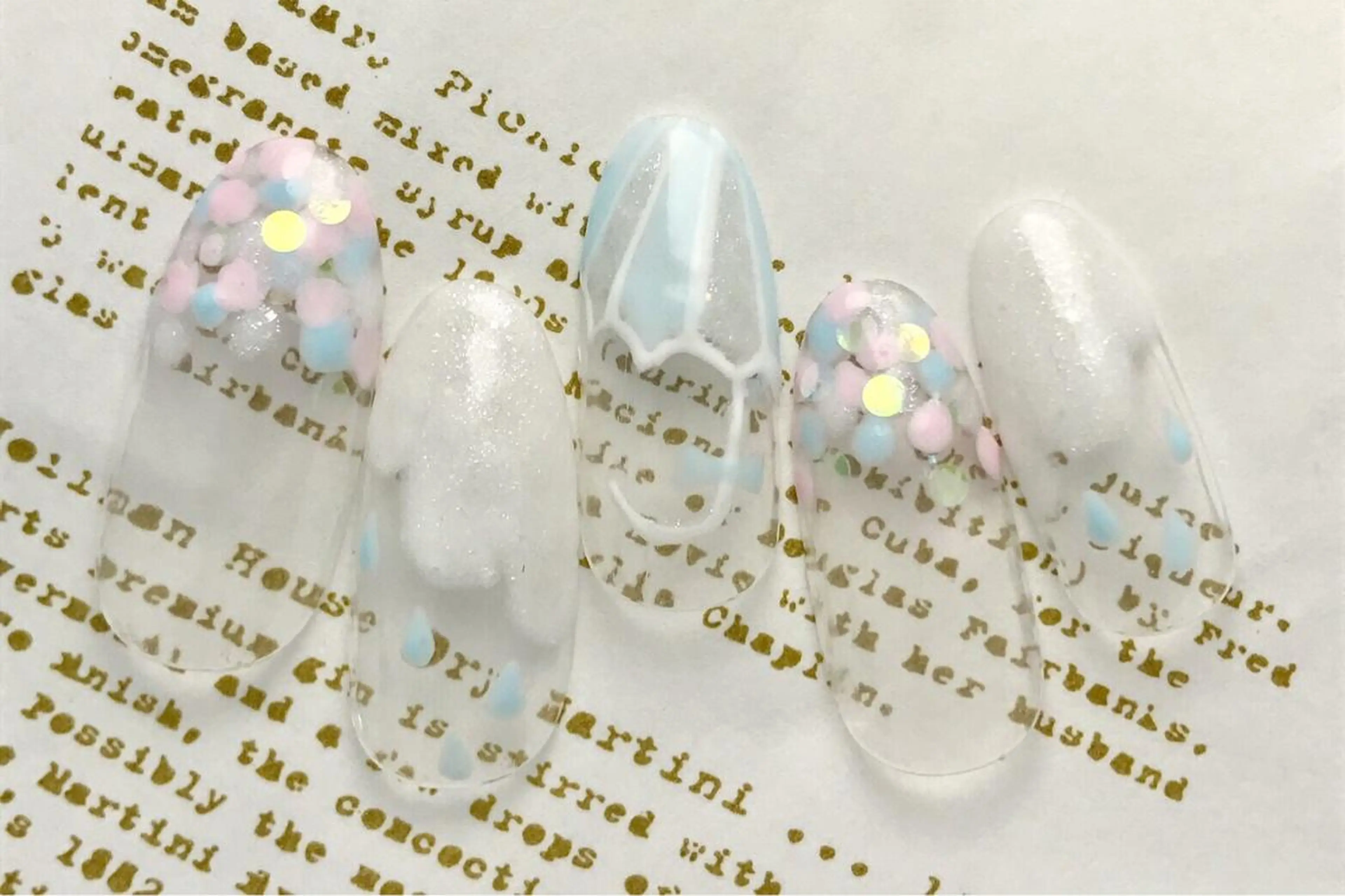 ネイル ストーンネイル Verest 西荻窪のネイルデザイン