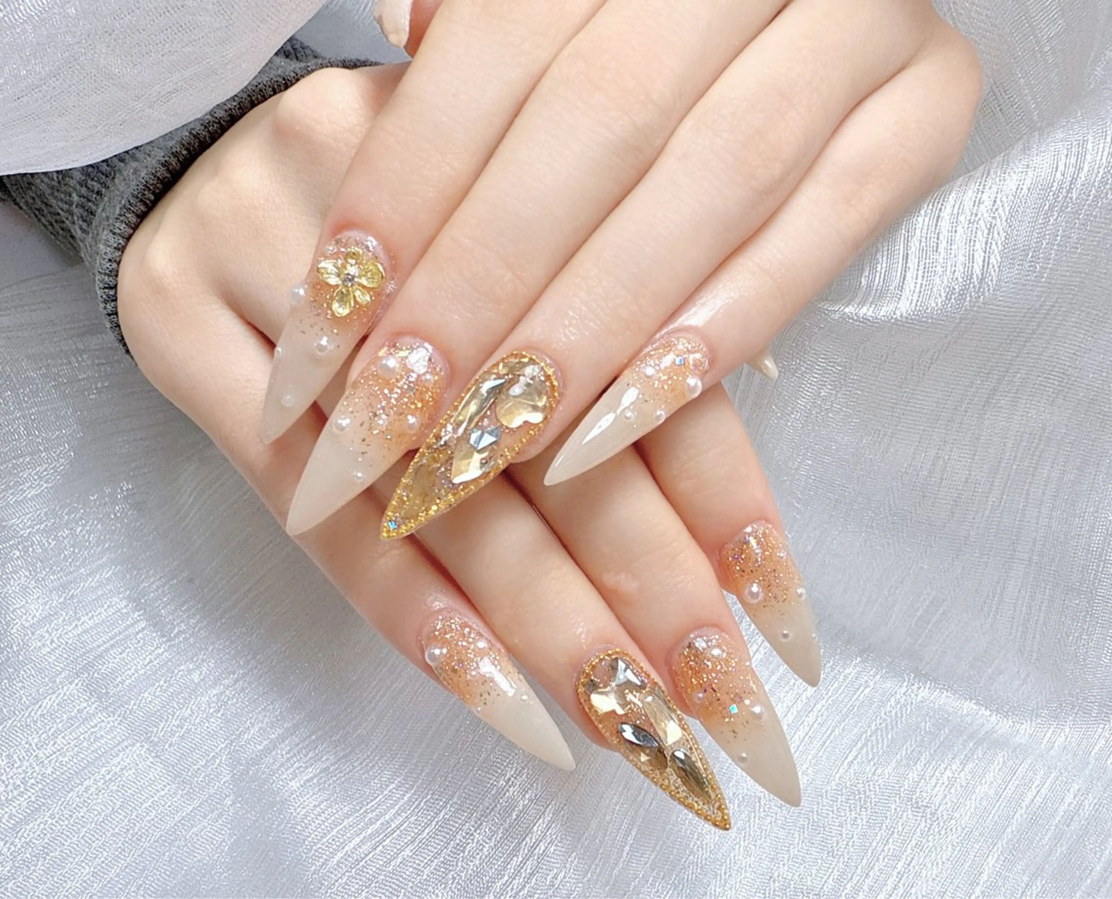 ネイル 持ち込み ハンドネイル ハンドケア L. Nailのネイルデザイン