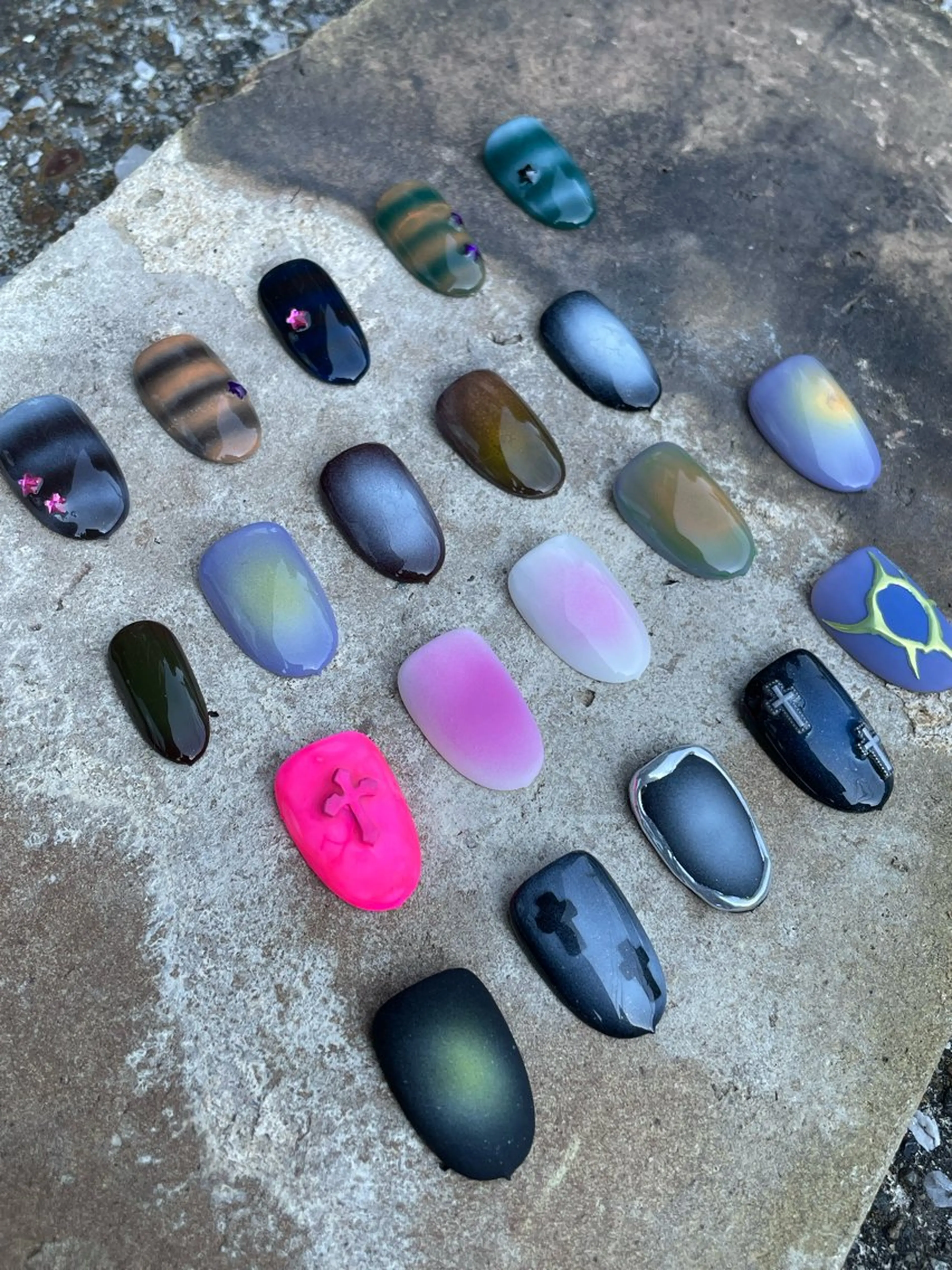 ネイル Nes.nail AYAのネイルデザイン