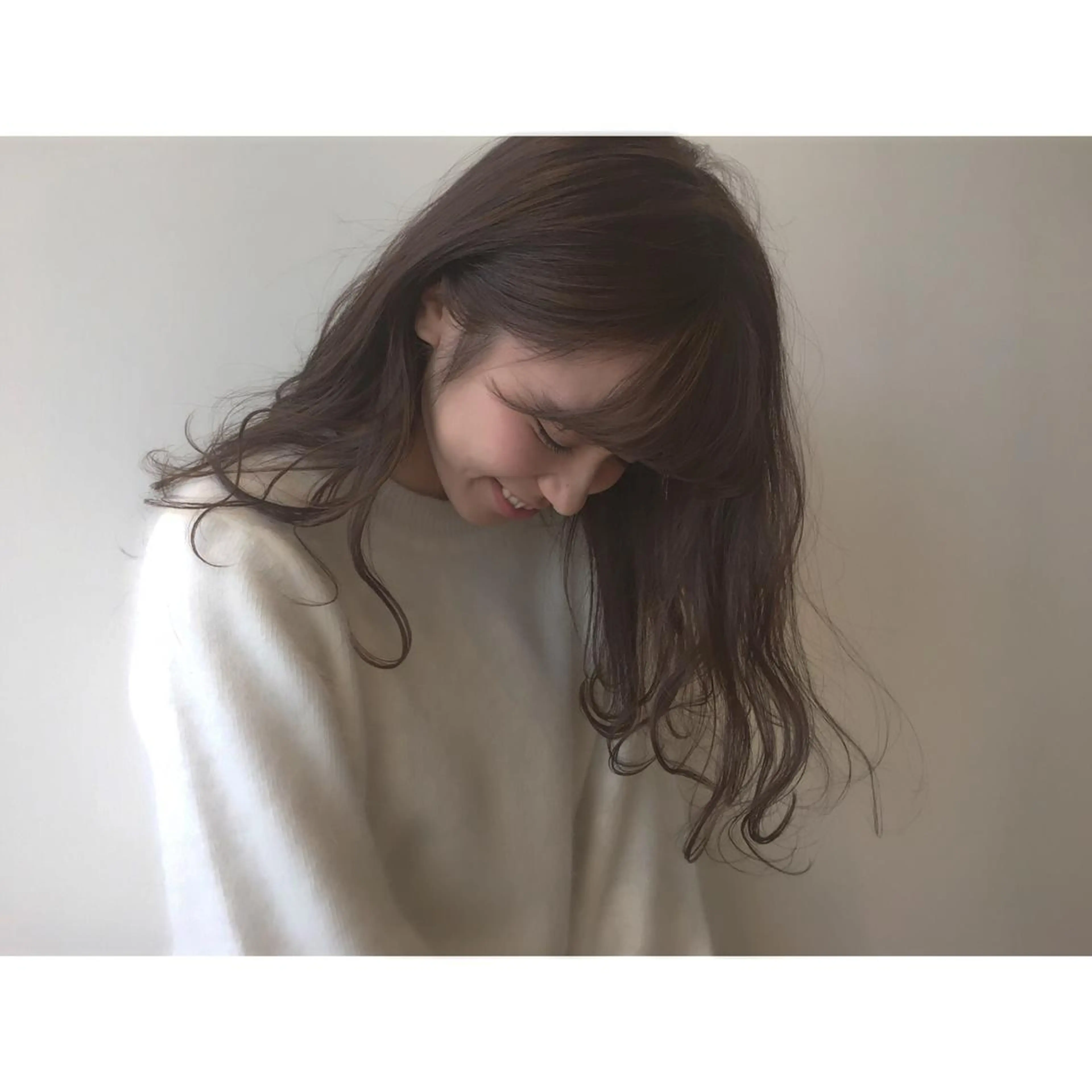 セミロング パーマ 美容室Violet所属・伊藤 ひかりのヘアスタイル