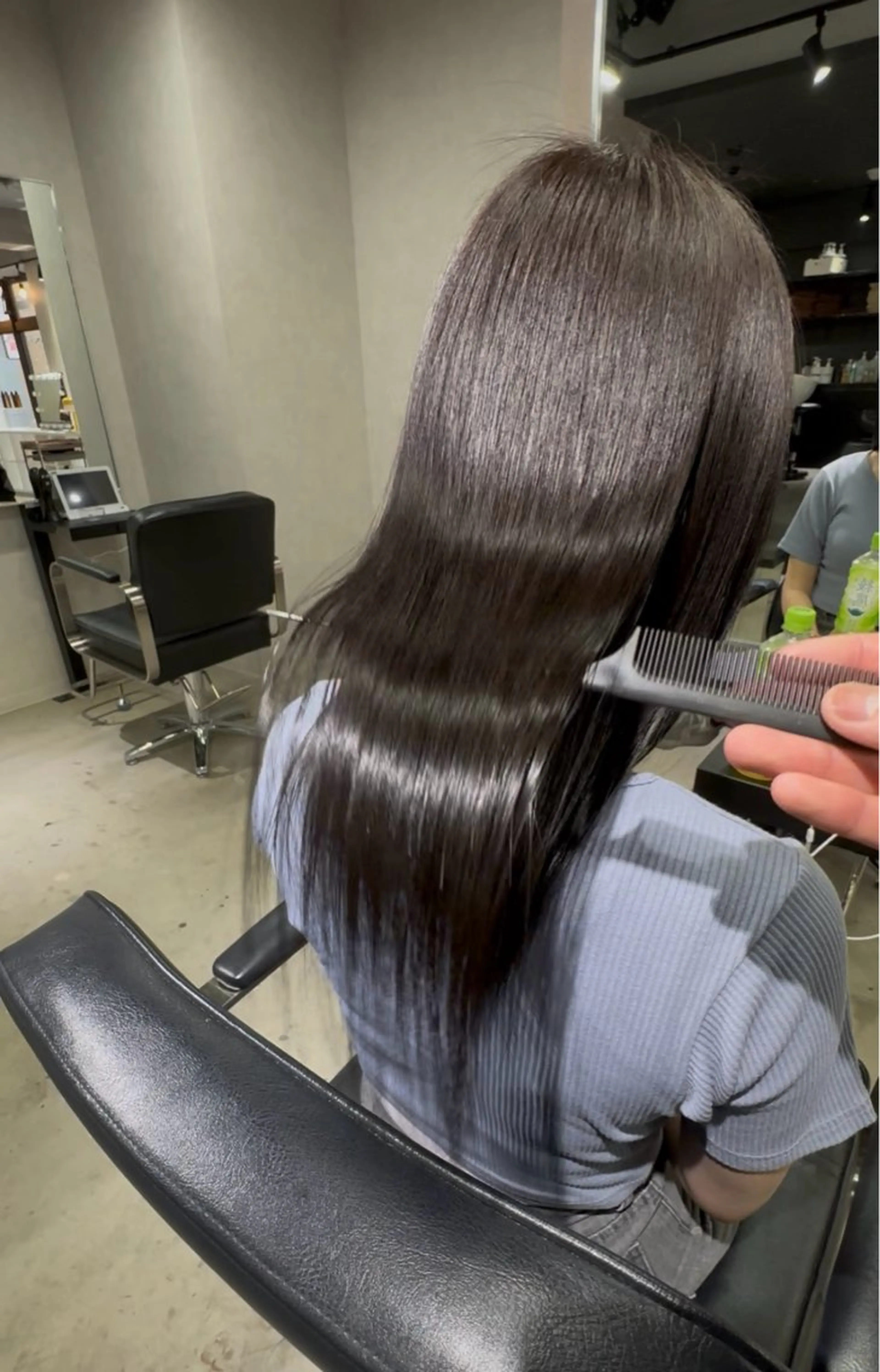 ミディアム ケアカラー ボブ 髪質改善 韓国風ヘア レイヤーカット トリートメント 艶髪カラー/レイヤ ー支持No.1renのヘアスタイル