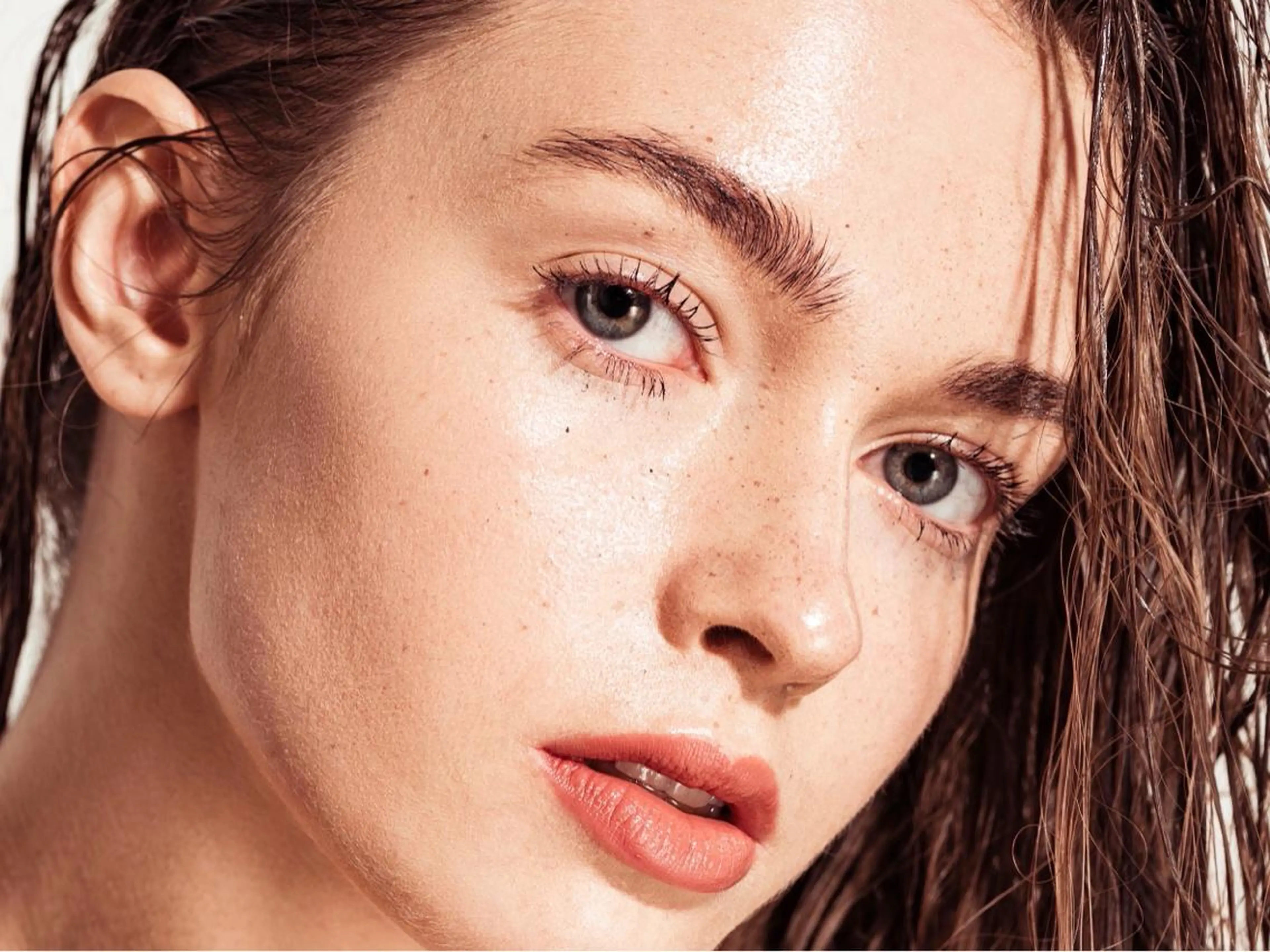 アイブロウ 眉カラー pu muのネイルデザイン