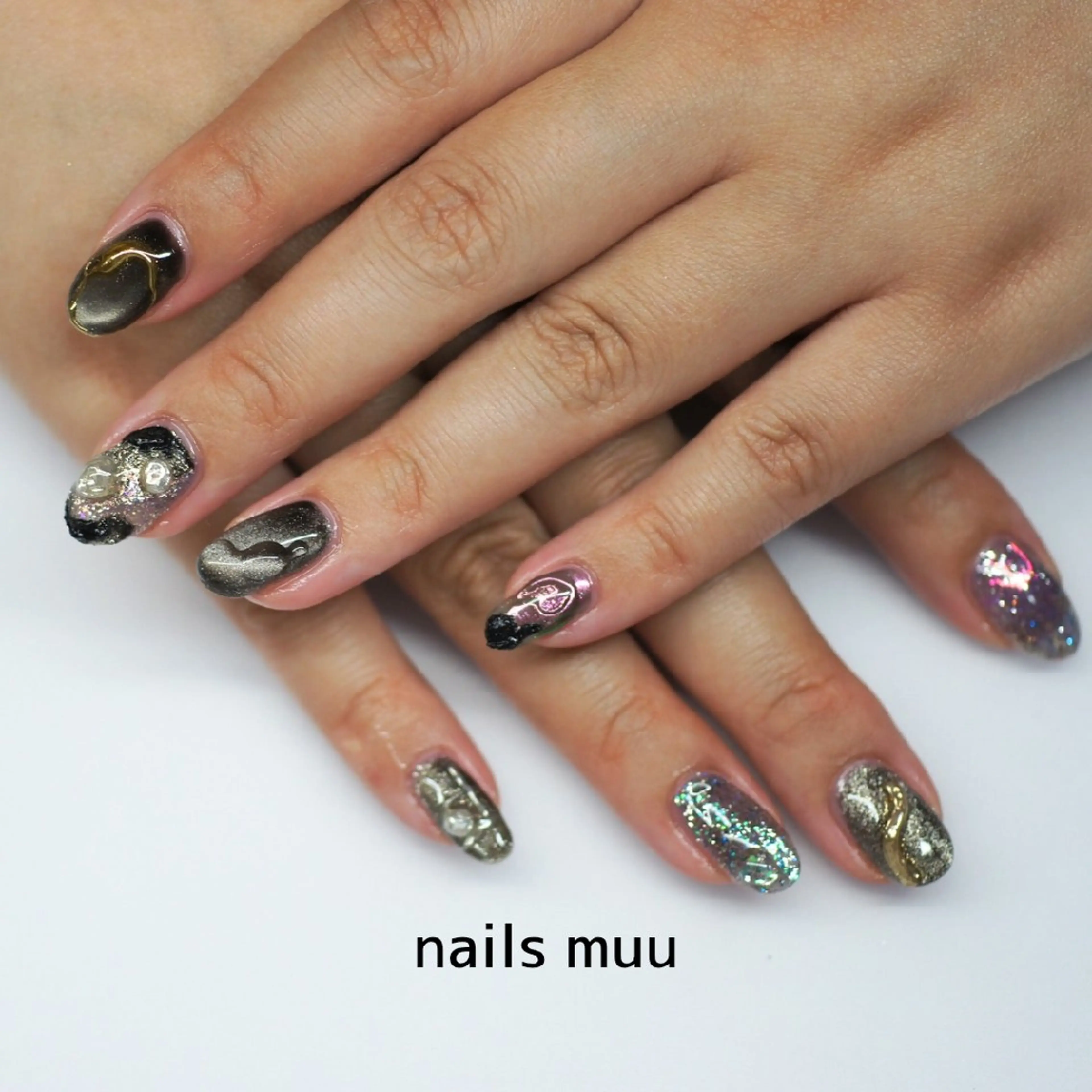 ネイル フラッシュネイル ジェルネイル ラメ(グリッター) ミラーネイル ハンドネイル nails muu まゆのネイルデザイン