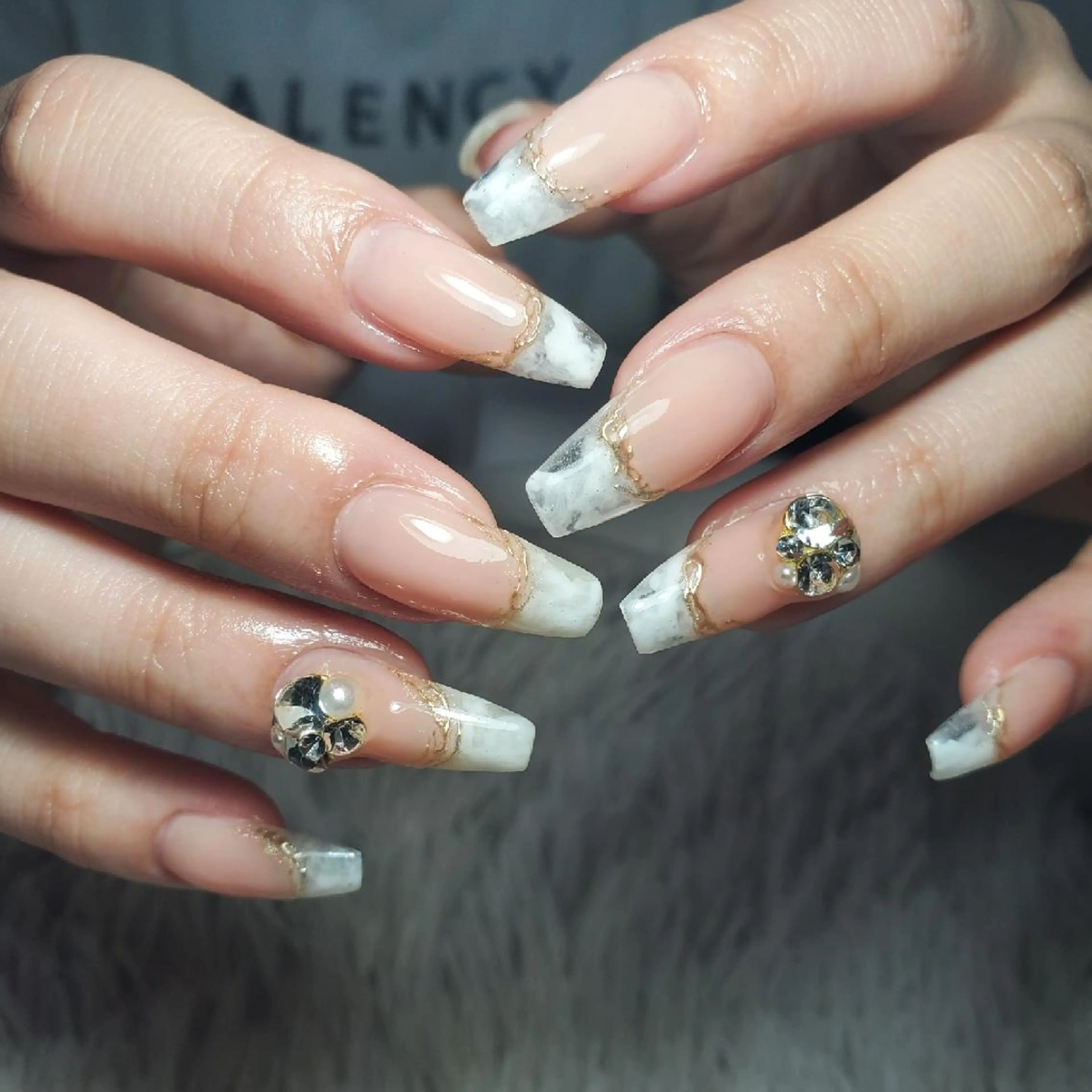 ネイル ハンドネイル nailroom‪ sb‪‪𓈒𓂂𓏸のネイルデザイン