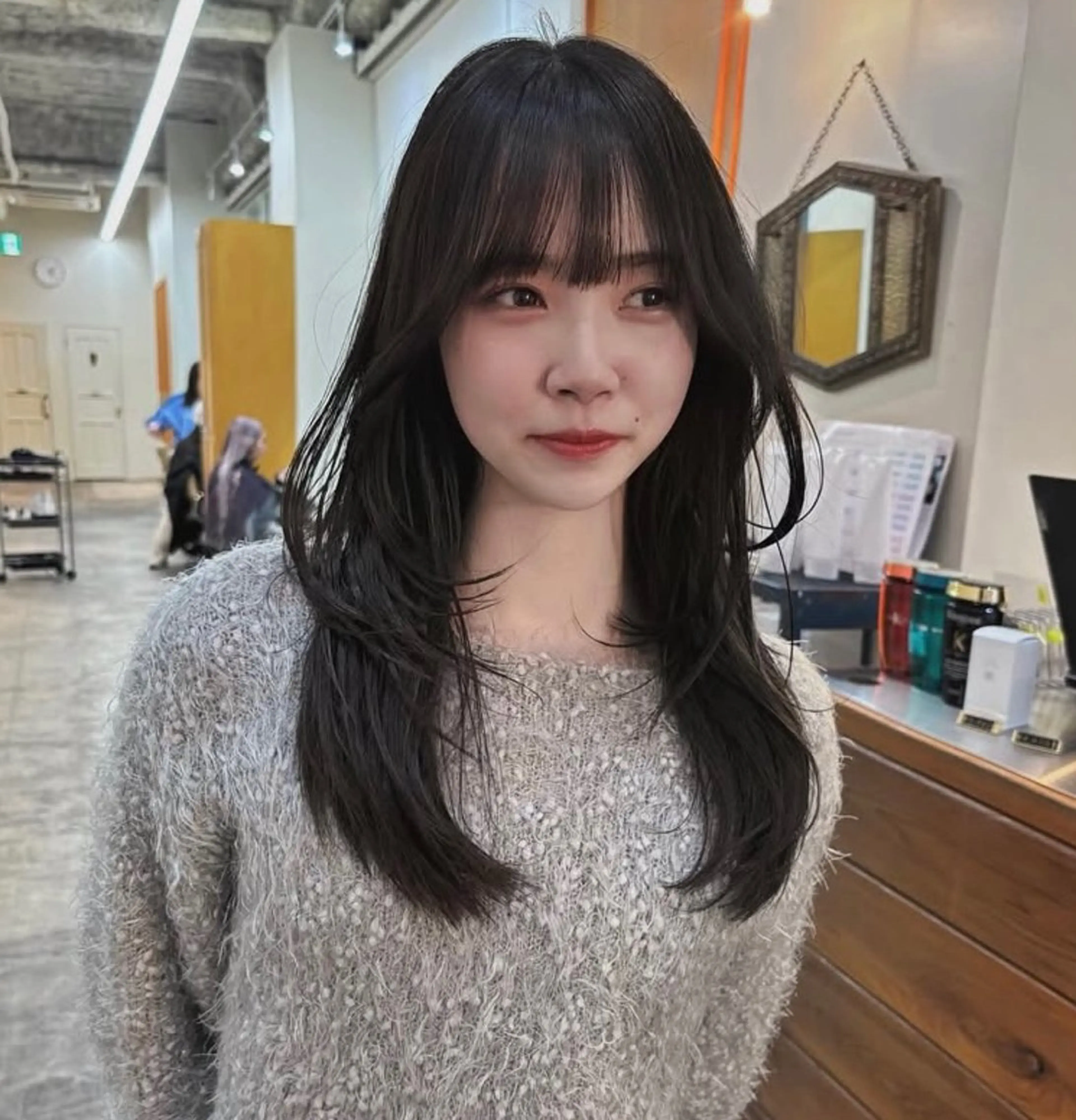 セミロング 透明感カラ️ー☆ NEONAのヘアスタイル