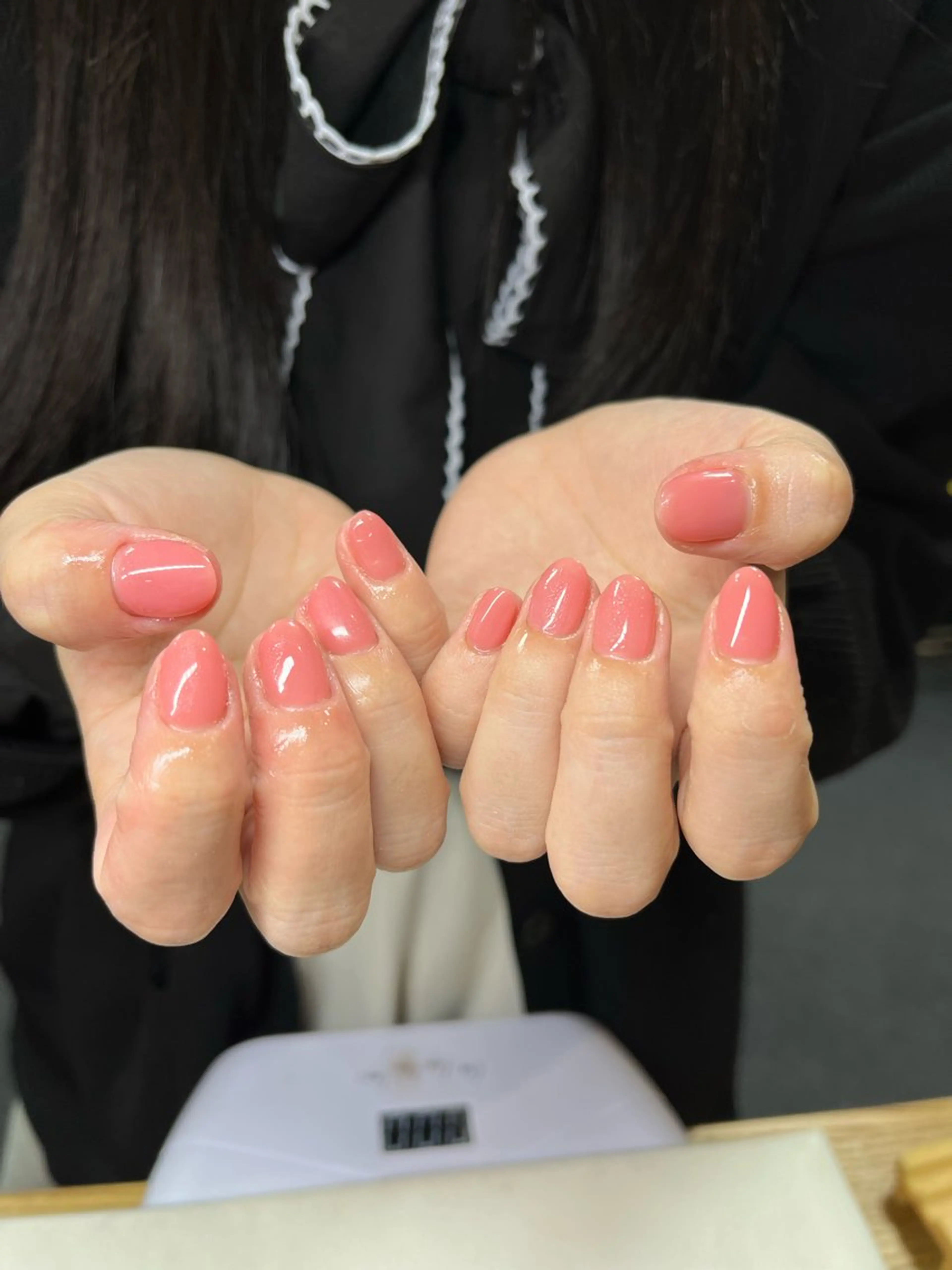 ネイル ガーリー ラメ(グリッター) ワンカラーネイル ピンク シンプルネイル ハンドネイル ハンドケア 🎀NAIL🎀 AI🪄︎︎◝✩のネイルデザイン