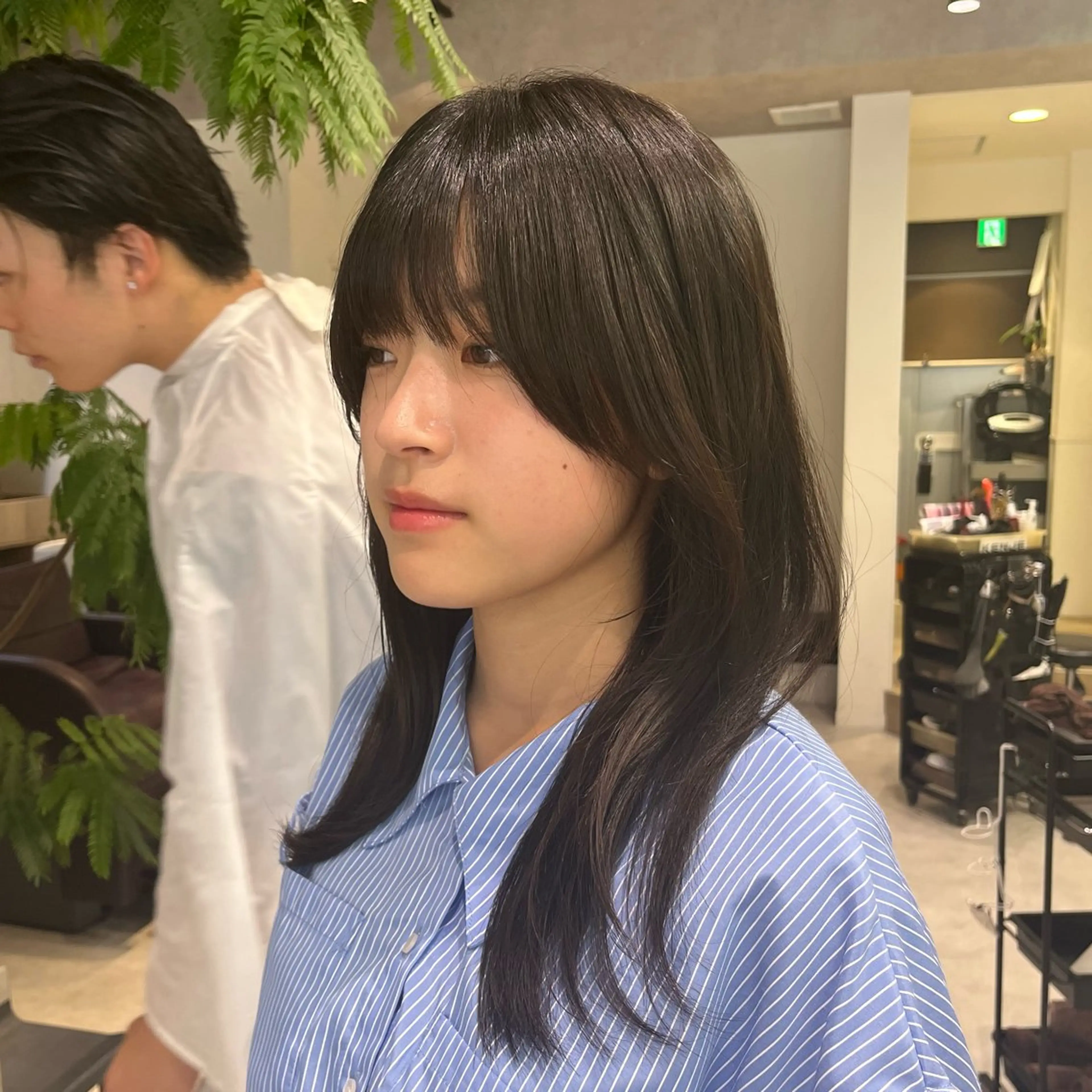 ミディアム omocha umiのヘアスタイル