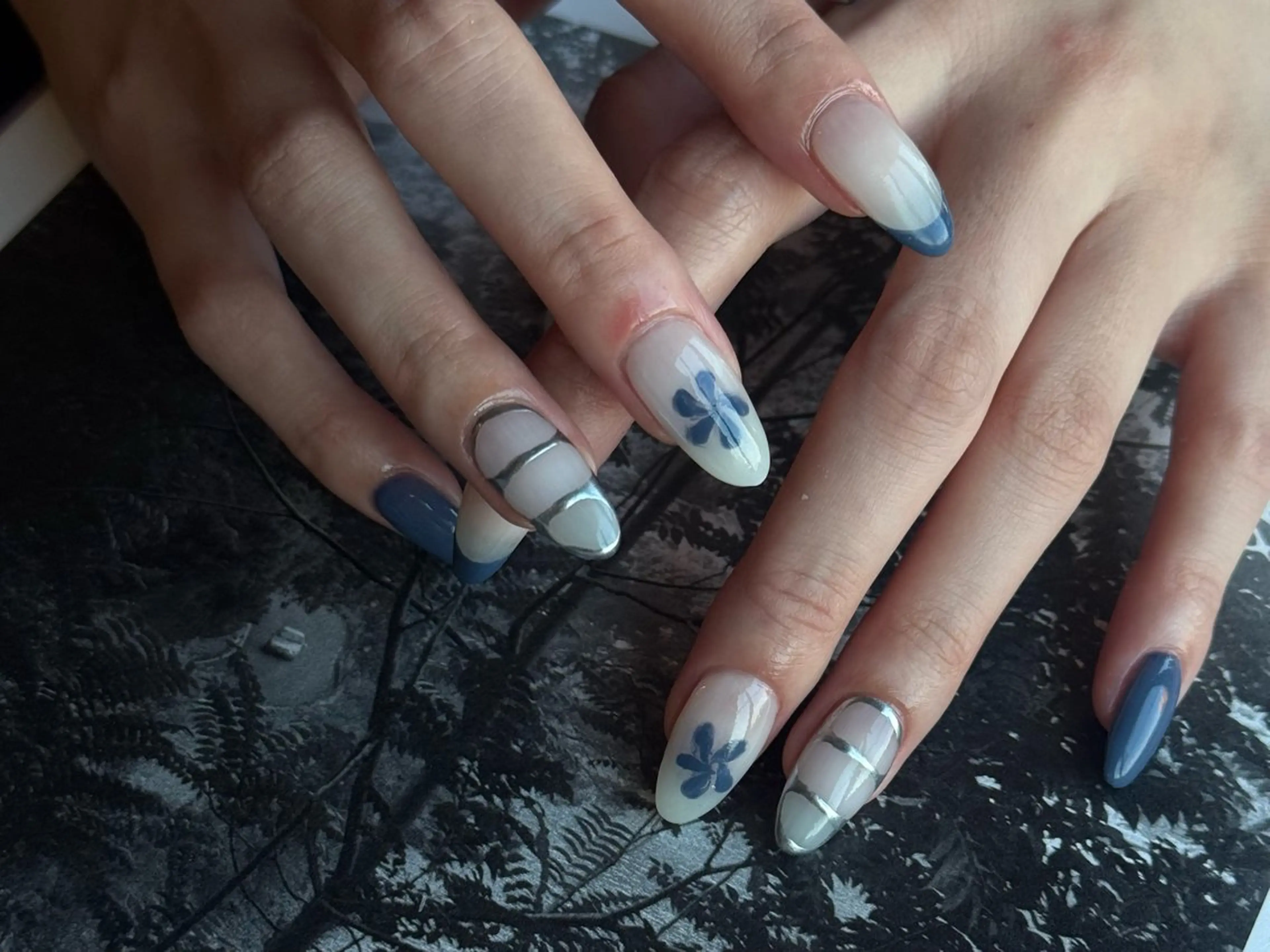 ネイル ハンドネイル haruka .のネイルデザイン