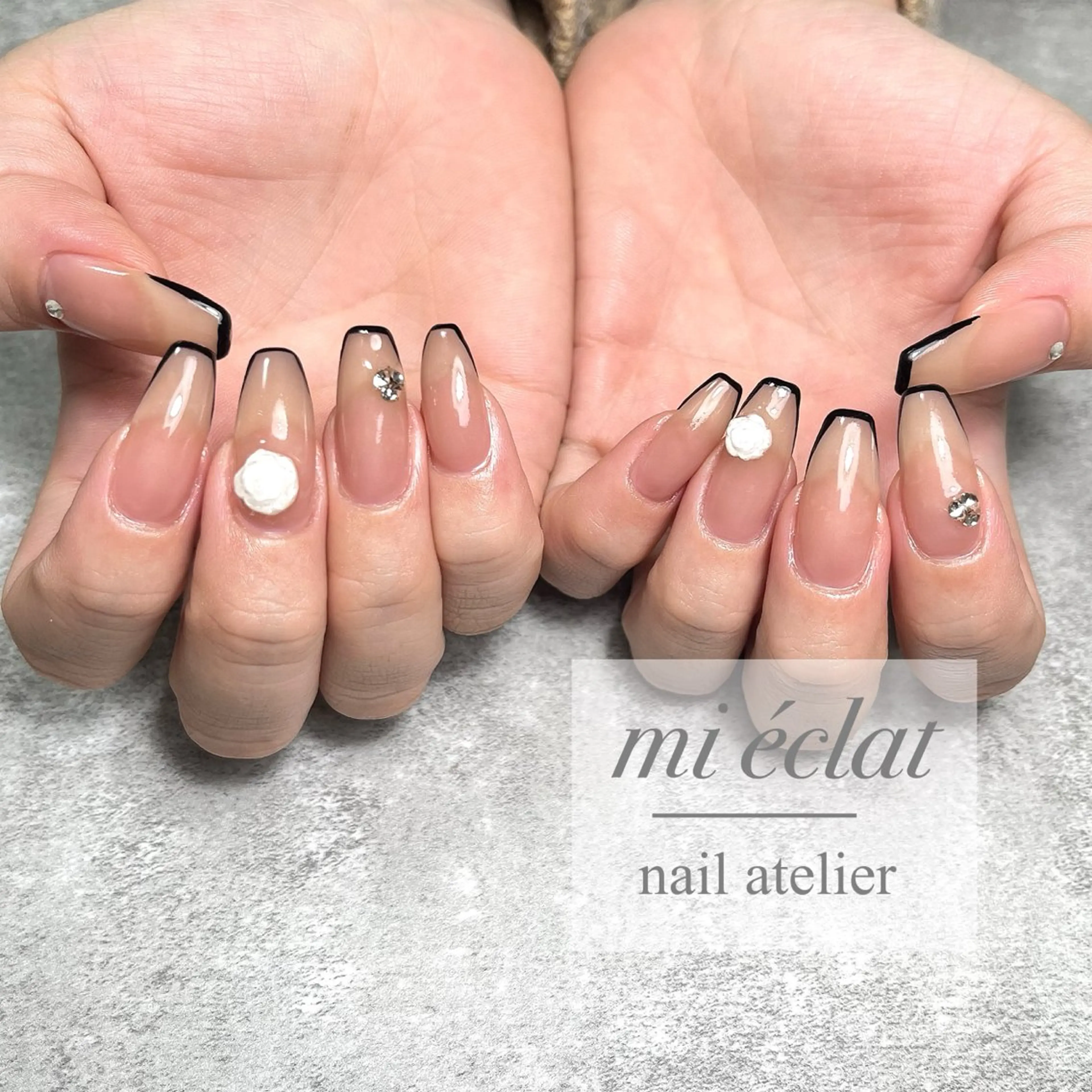 ネイル アートネイル フレンチネイル ニュアンスネイル ハンドネイル mi éclat ミ　エクラのネイルデザイン
