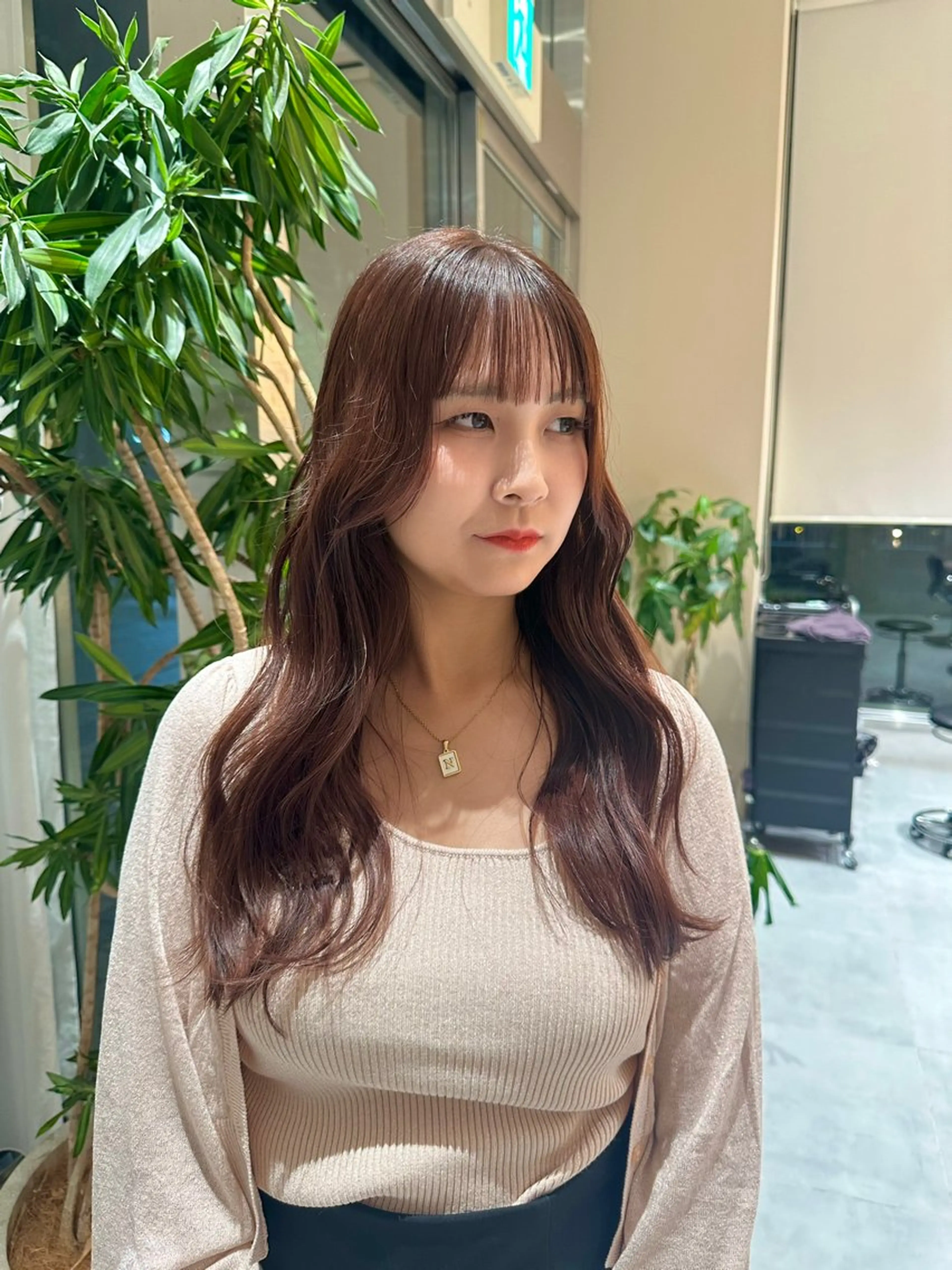 ミディアム カラー カット ヘアカラー トリートメント ヘッドスパ ヘアセット 透ける艶カラー💎 ミオのヘアスタイル