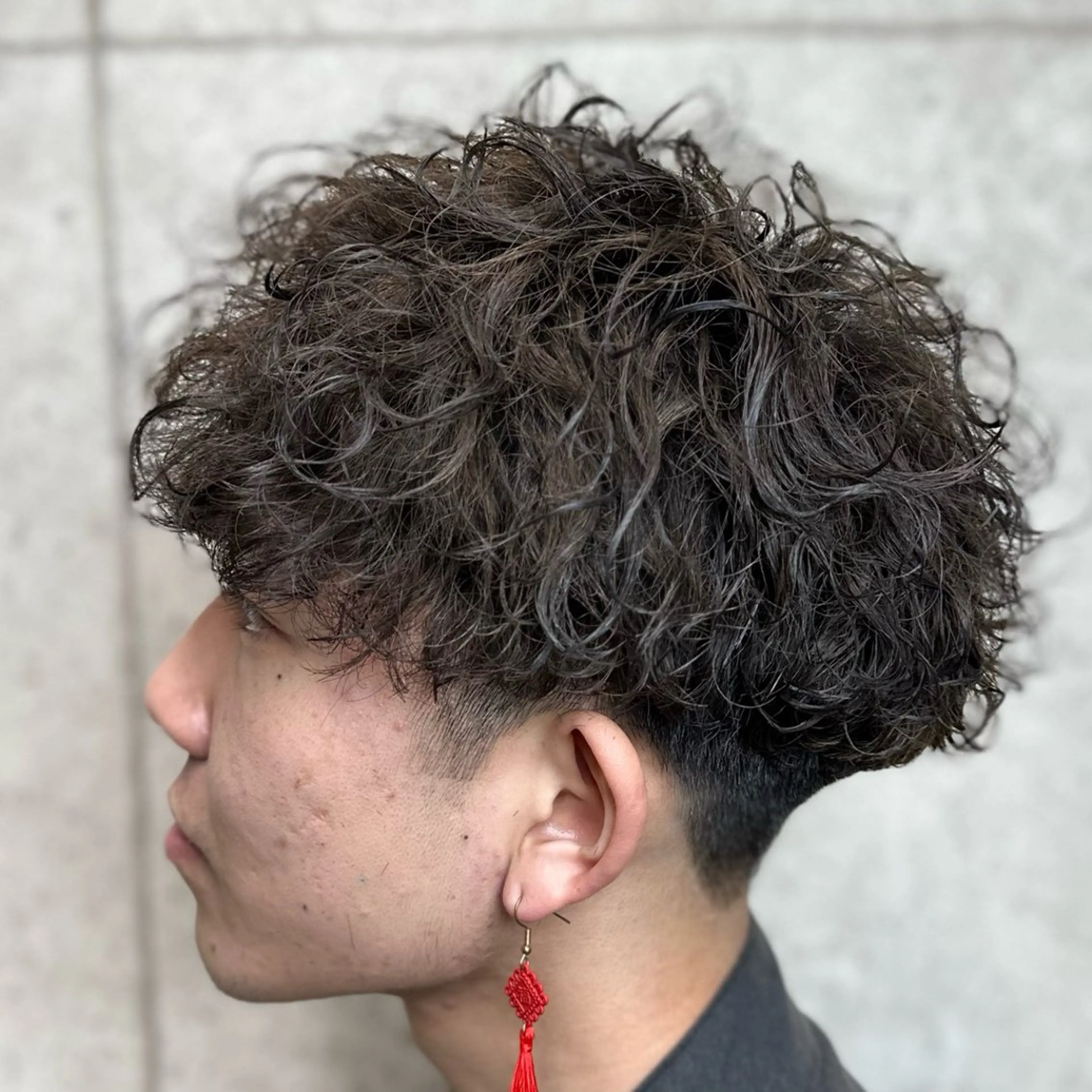 メンズ カット ヘアカラー パーマ メンズパーマ🔵 ハイトーン✨原田慎也のヘアスタイル