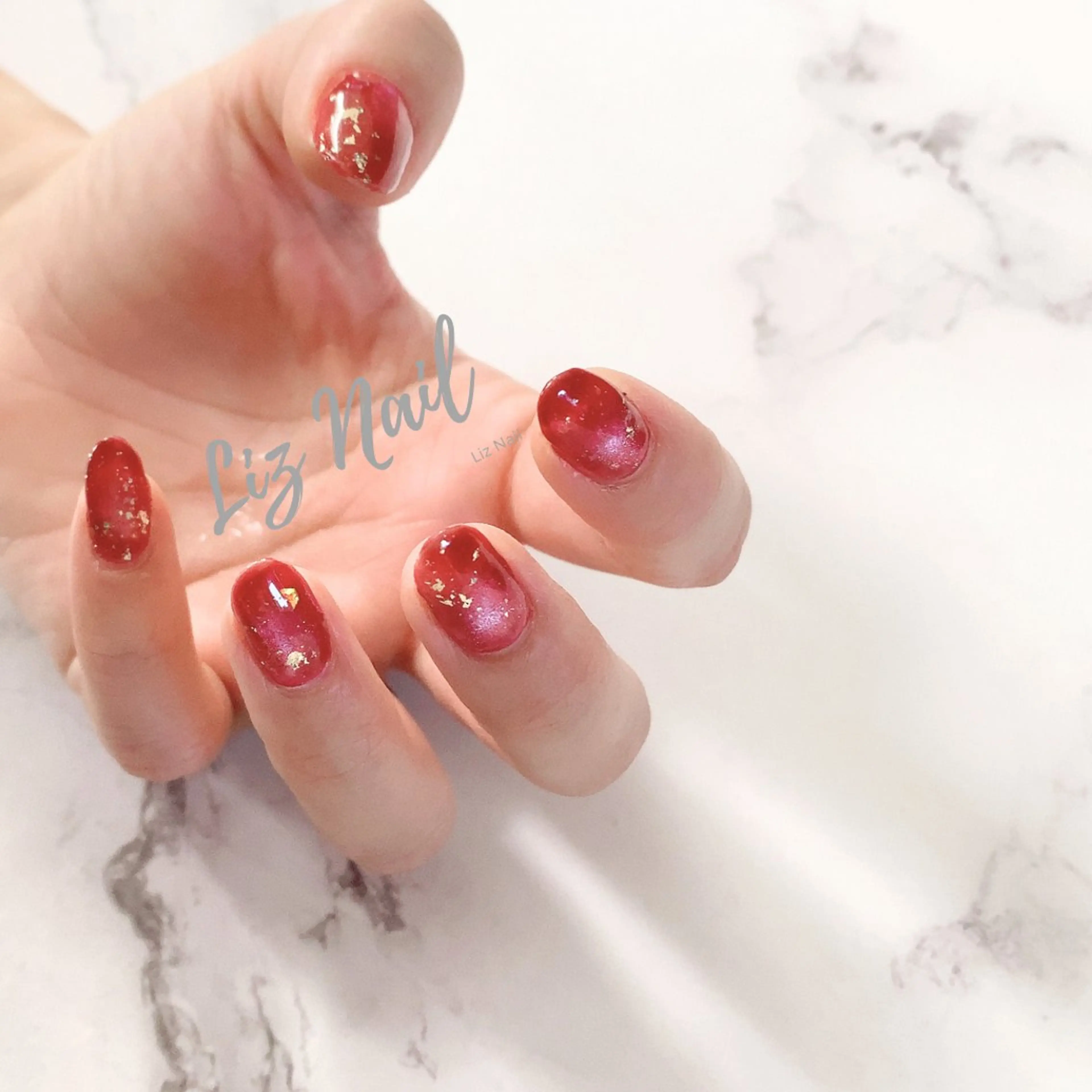 ネイル マグネットネイル 赤色 リズネイル・ 新宿・代々木のネイルデザイン