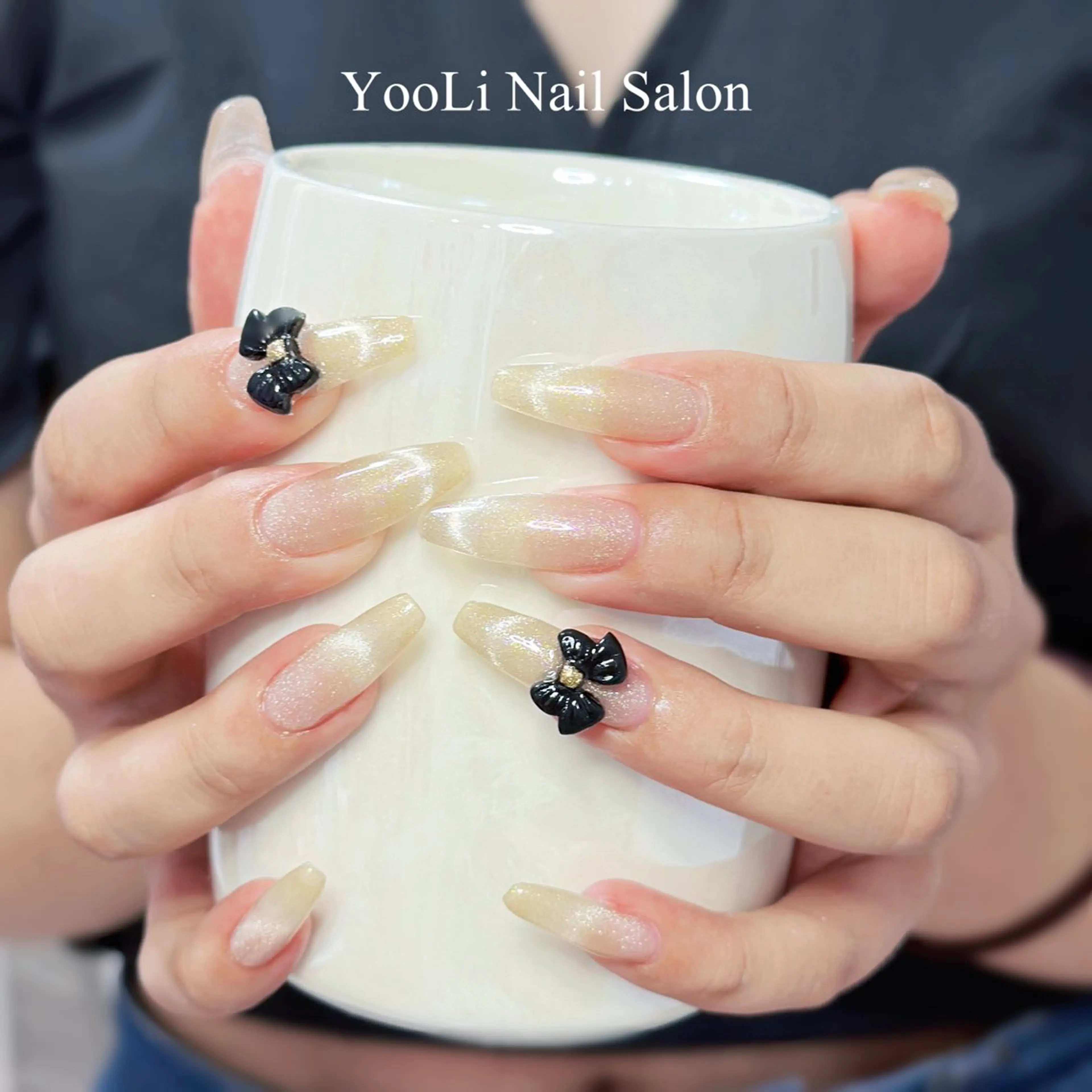 ネイル オーロラネイル チークネイル フレンチネイル ガラスフレンチ グラデーション 🎀 あやのネイルデザイン