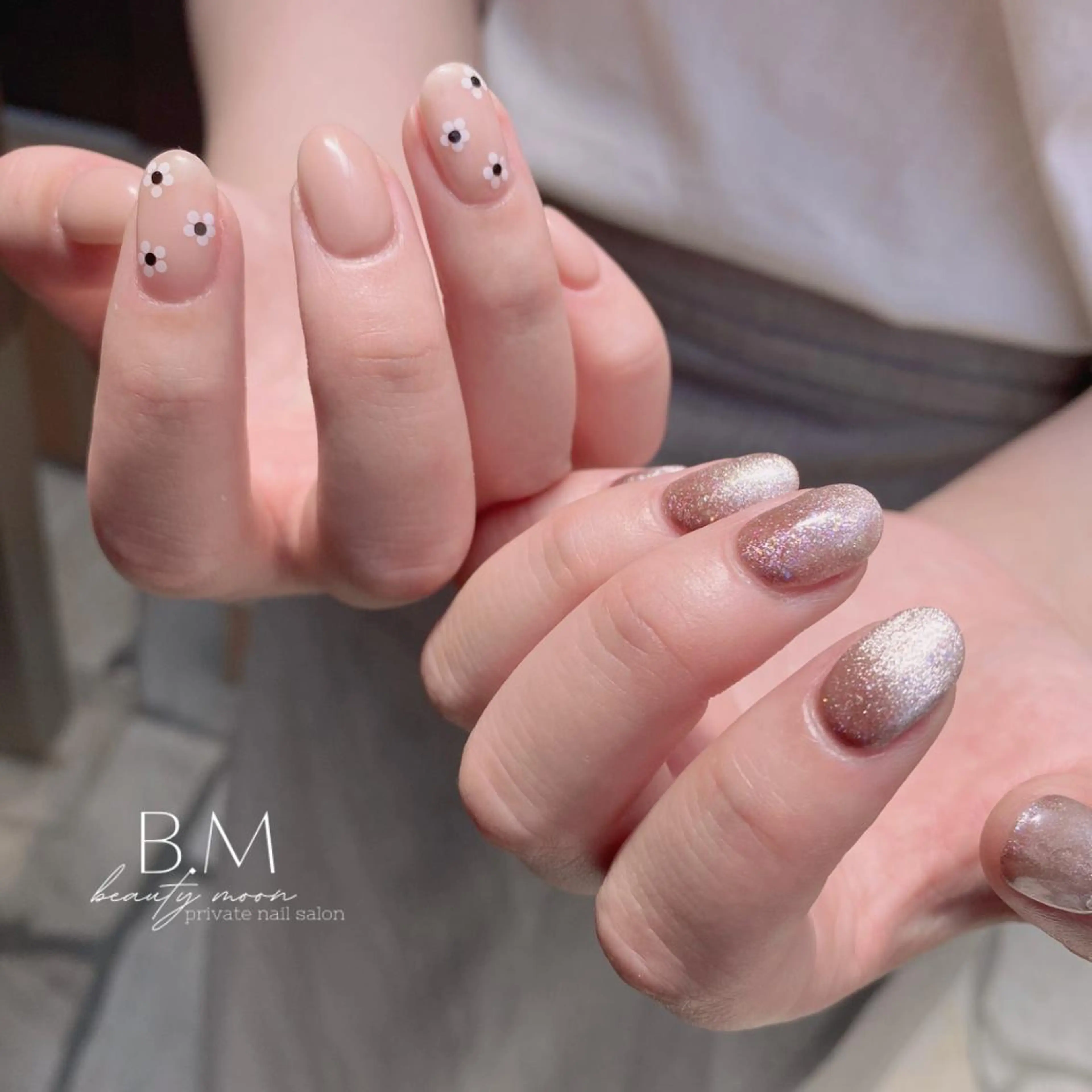 ネイル カジュアル ドット マグネットネイル 春ネイル ネイルチップ beauty ☪︎moonのネイルデザイン