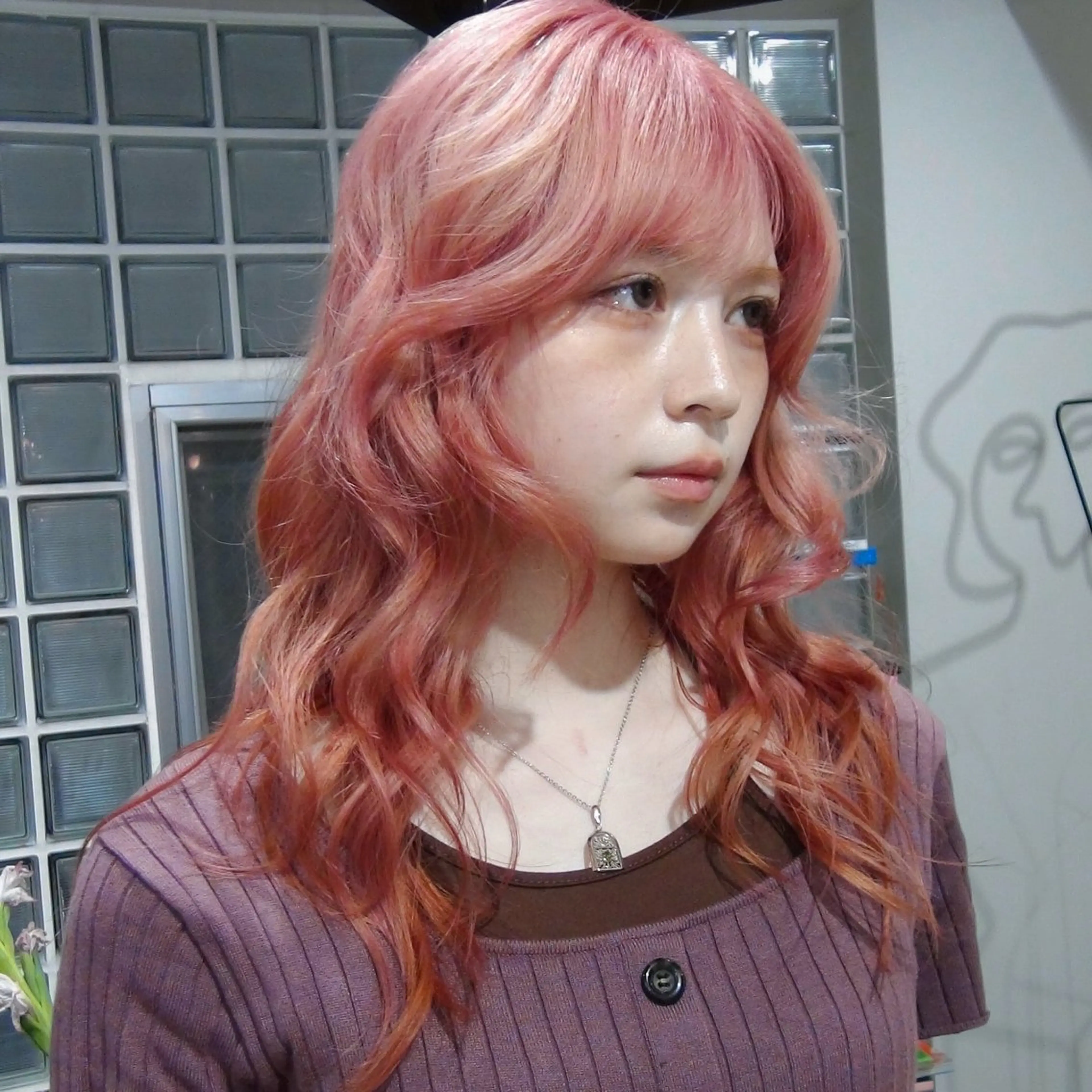 セミロング カラー ヘアカラー WATER所属・ハイトーン/ 𝙨𝙖𝙠𝙞のヘアスタイル