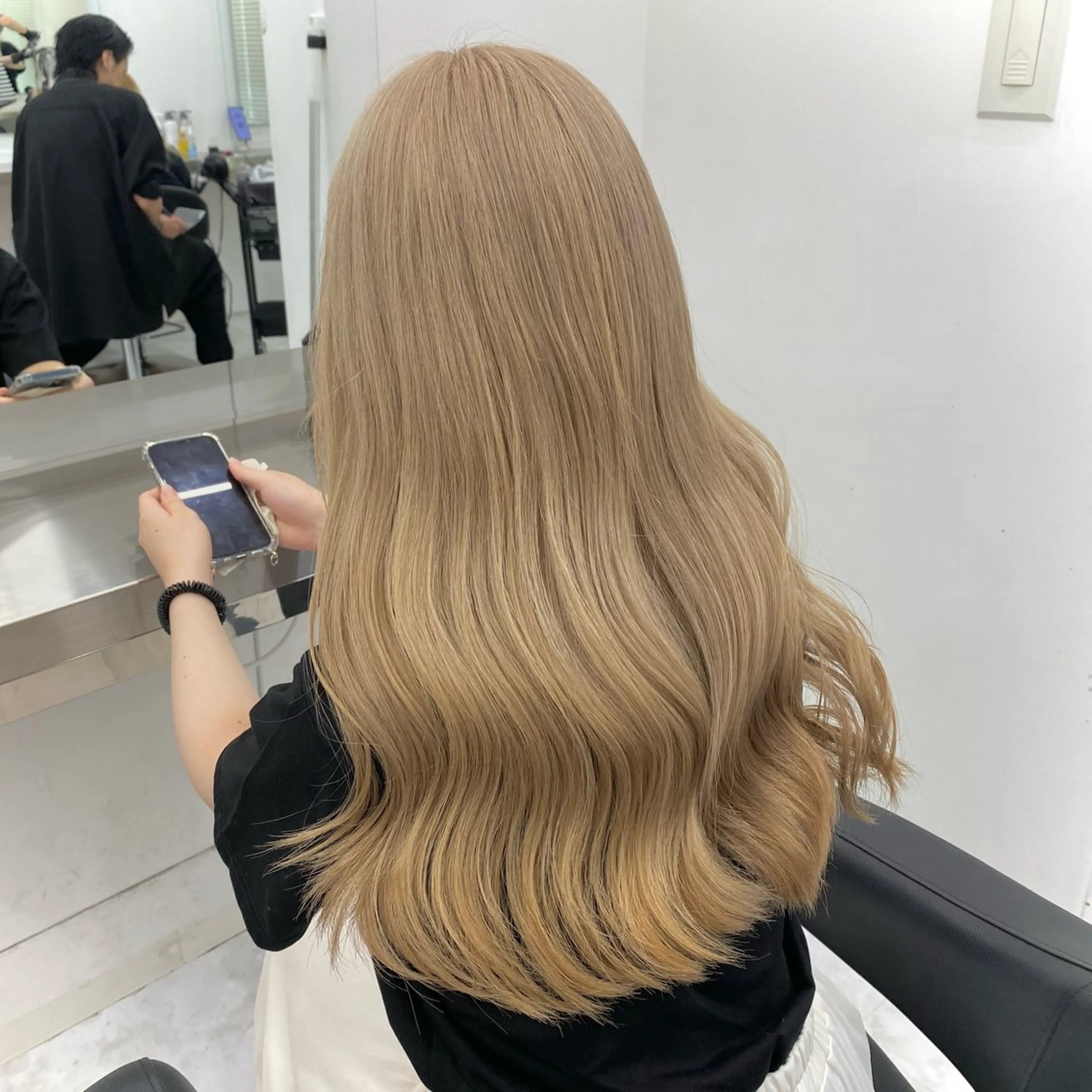 ロング ヘアカラー ヘアセット 🤍やわらか抜け感 hair🤍RINのヘアスタイル
