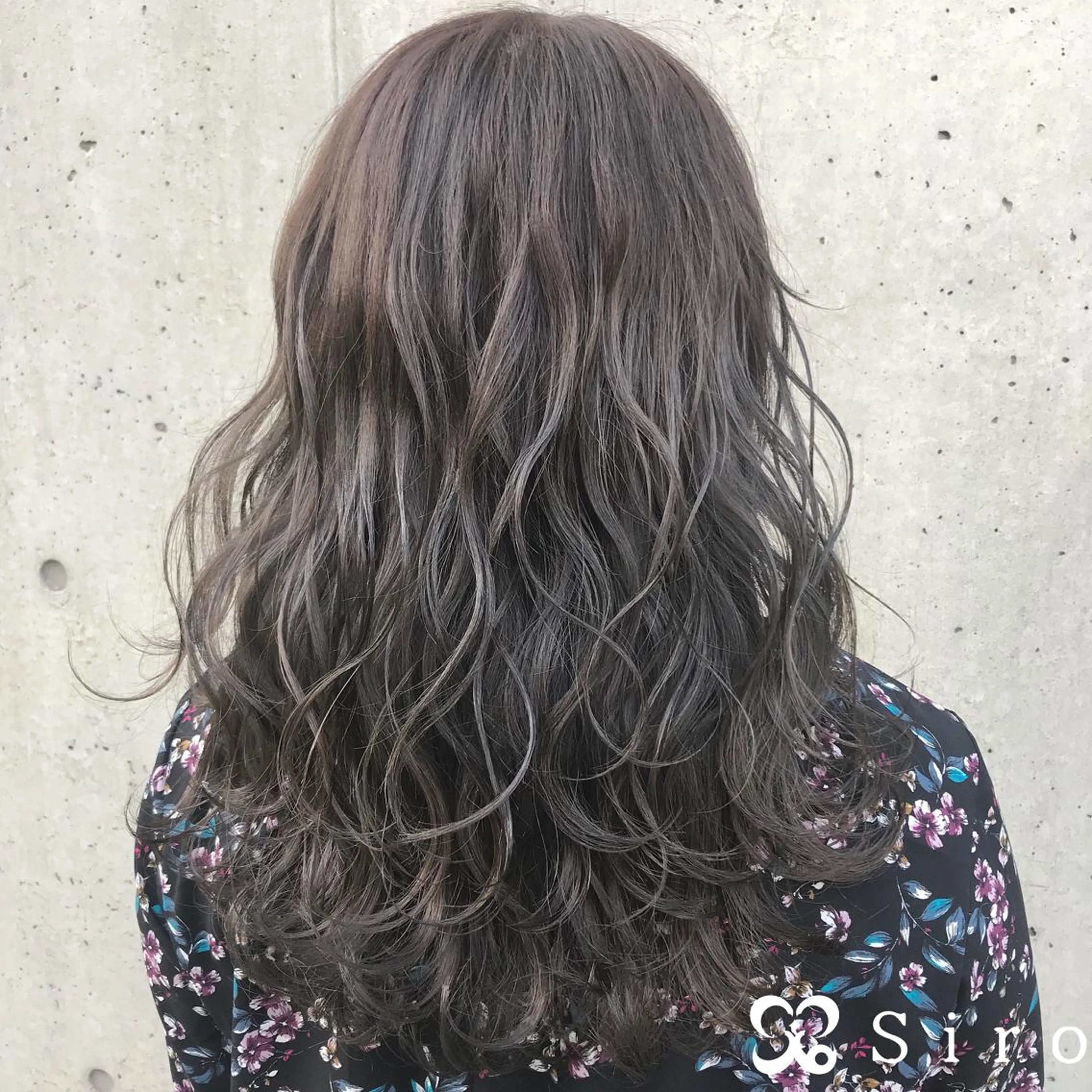 セミロング カラー アッシュ アッシュグレー アッシュグレージュ グレージュ ハイライトカラー 韓国レイヤー/ミルク ティー🦋高橋　暖のヘアスタイル