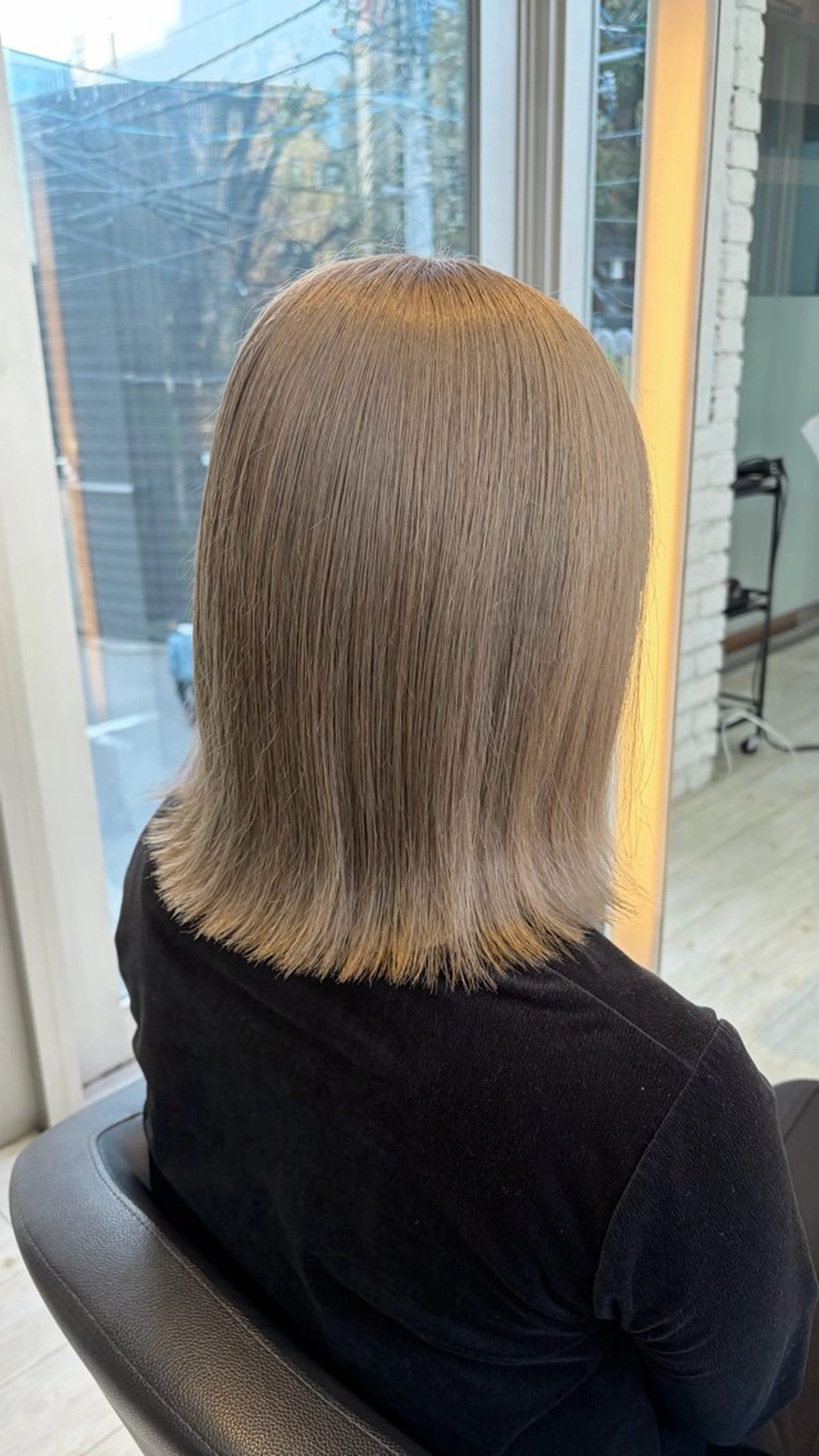 ミディアム カラー カット ヘアカラー トリートメント ブリーチ/髪質改善/ ハイトーン/暖色のヘアスタイル