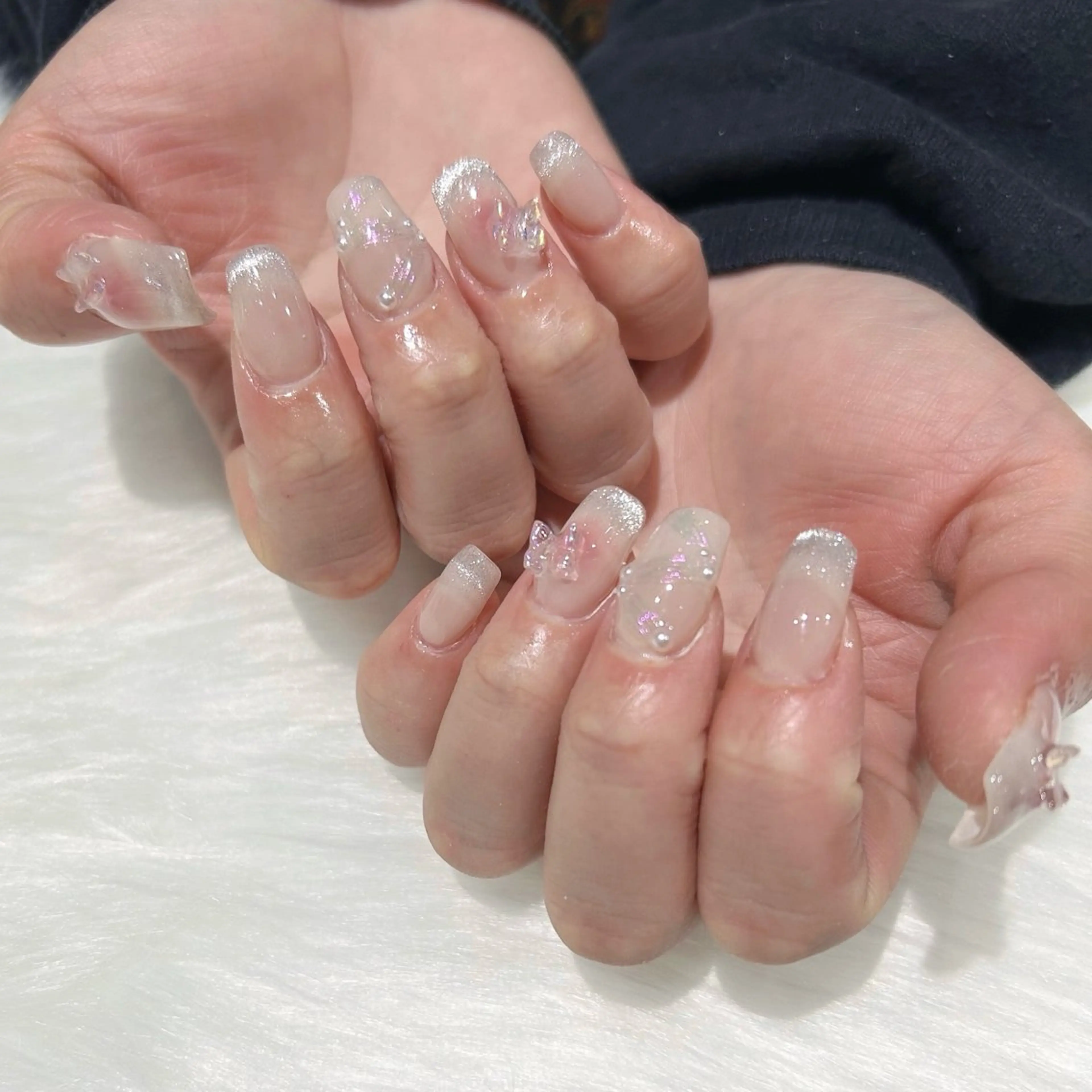 ネイル オーロラネイル チークネイル フレンチネイル キラキラネイル マグネットネイル ハンドネイル ぷりゅねる 心斎橋のネイルデザイン