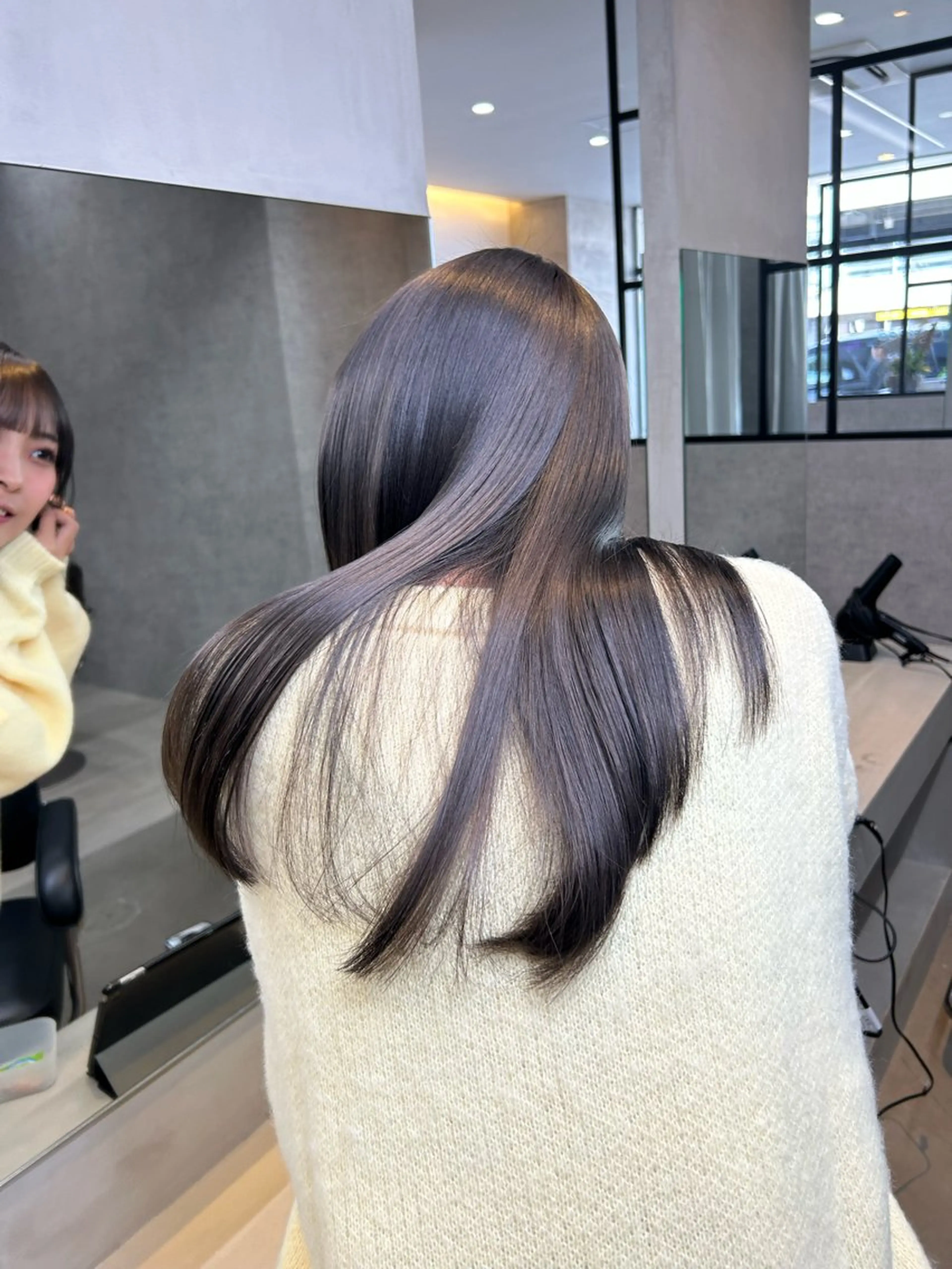 セミロング カット トリートメント mood tatemachiのヘアスタイル