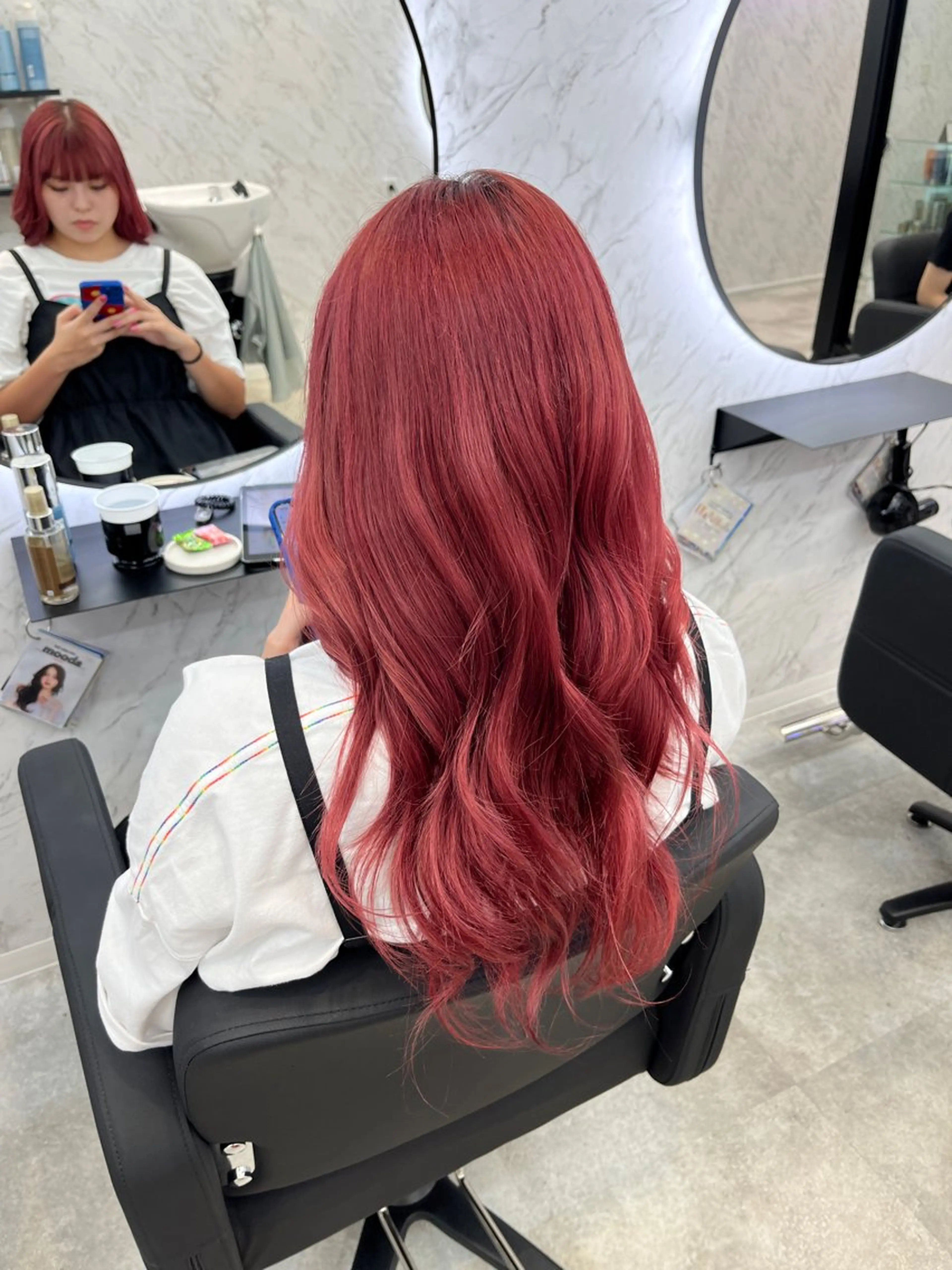 ロング カラー レッドカラー 【透明感カラー‎✨】 中島日菜のヘアスタイル