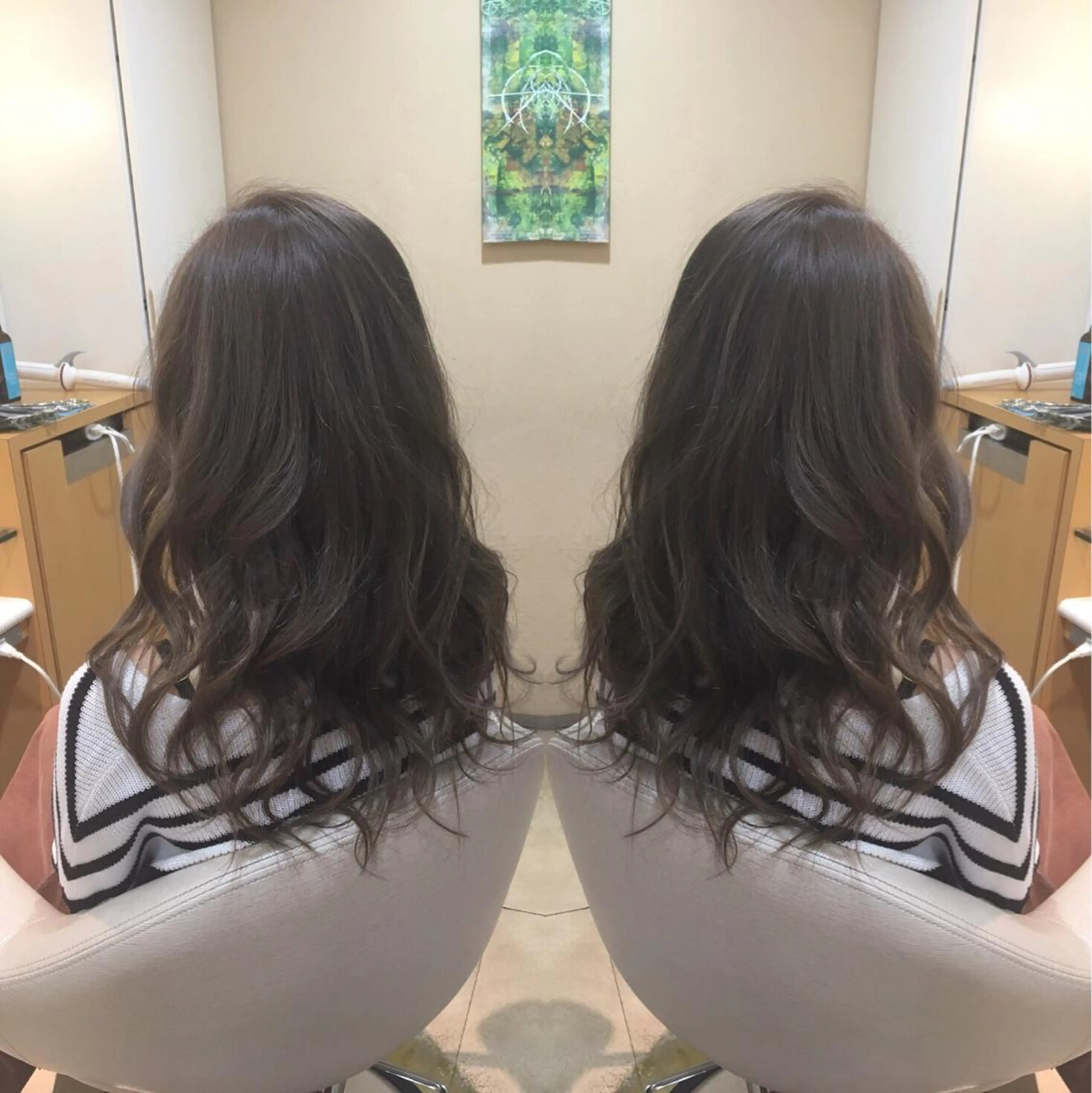 ロング カラー アッシュ ベージュカラー 🐝肥田 しょーと🐝のヘアスタイル