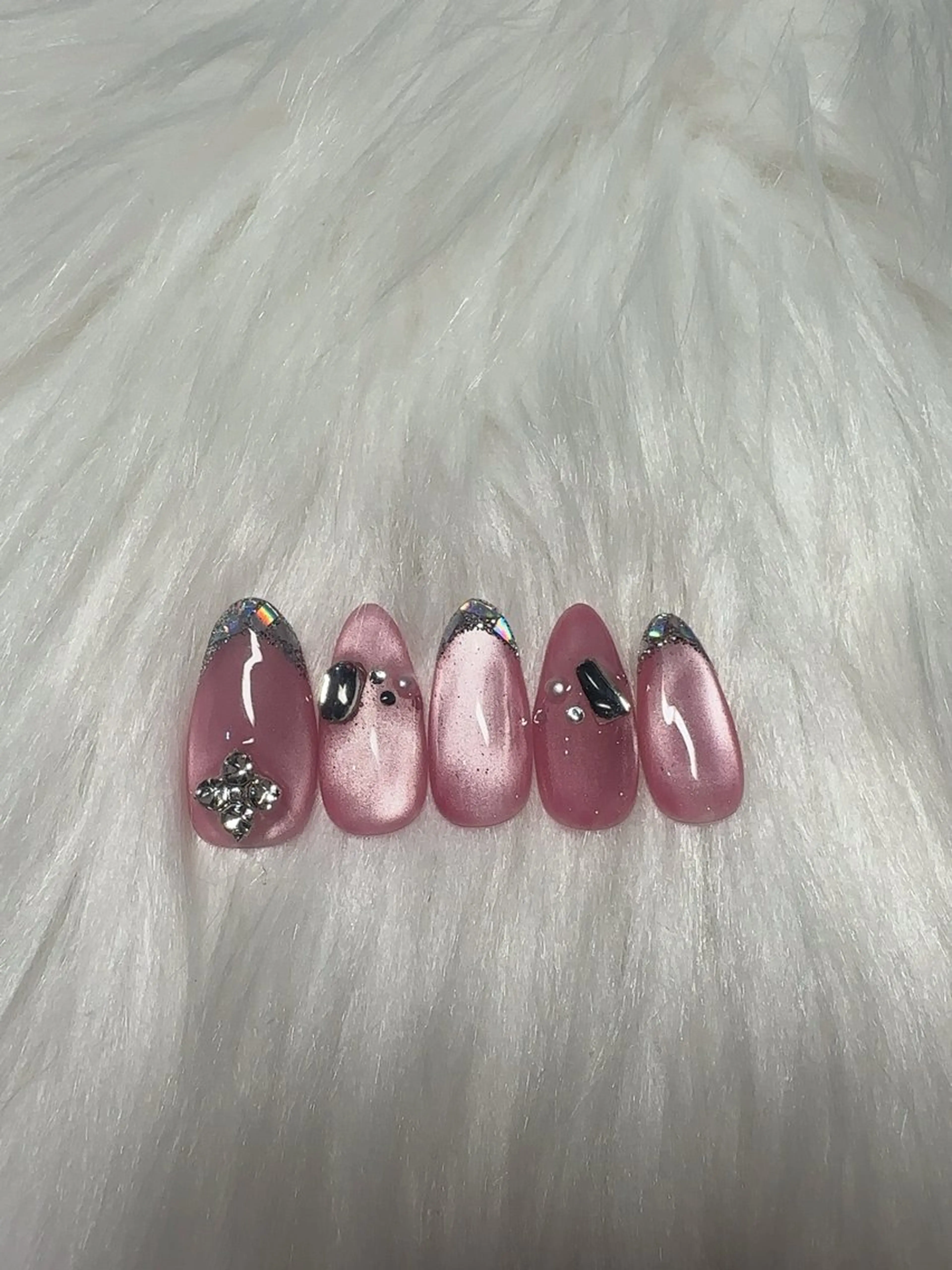 ネイル ★RISA★ 伊勢崎 【KARAT】のネイルデザイン