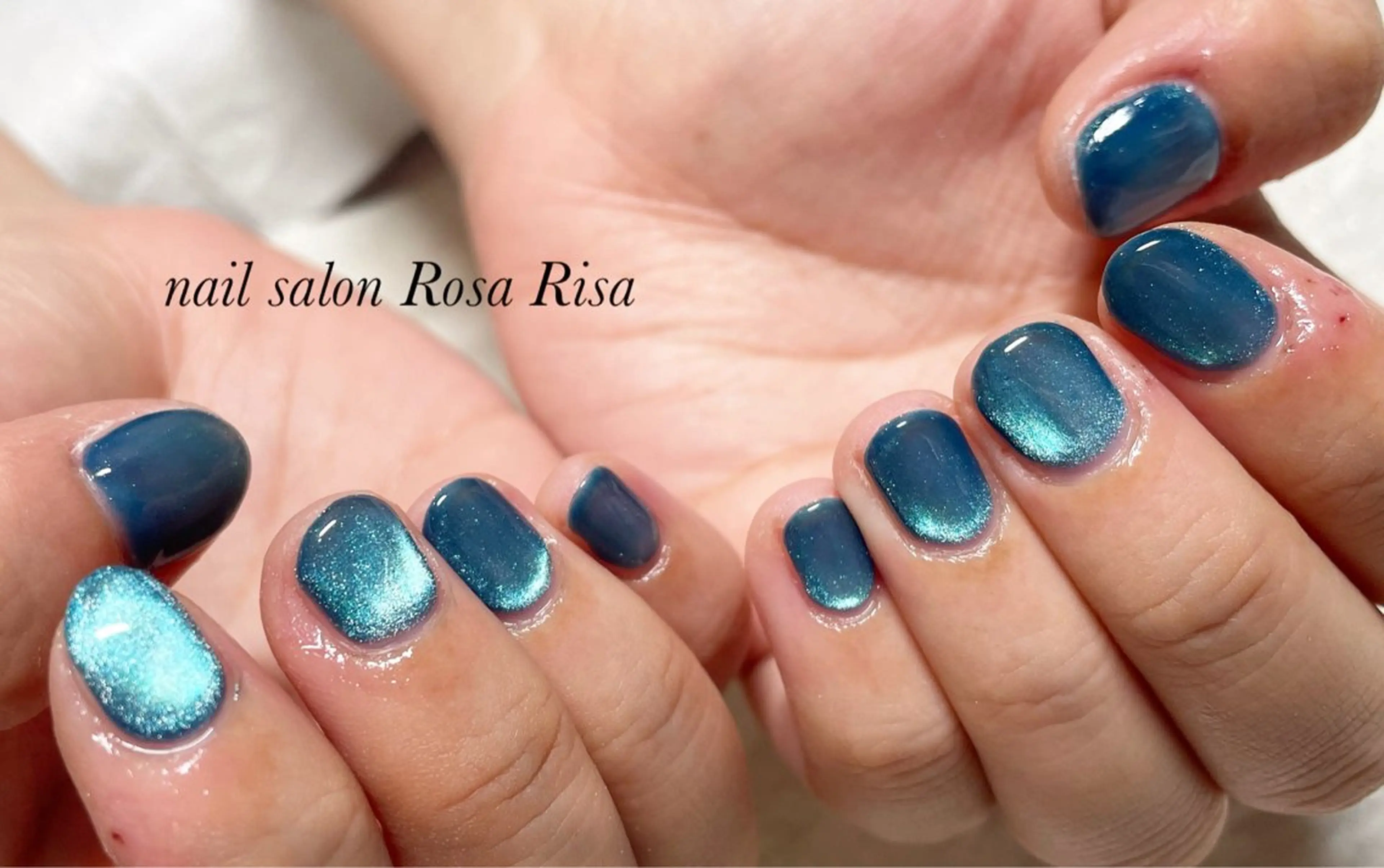 マグネットネイル✨うるうる微粒子はオフィス系にも◎の写真